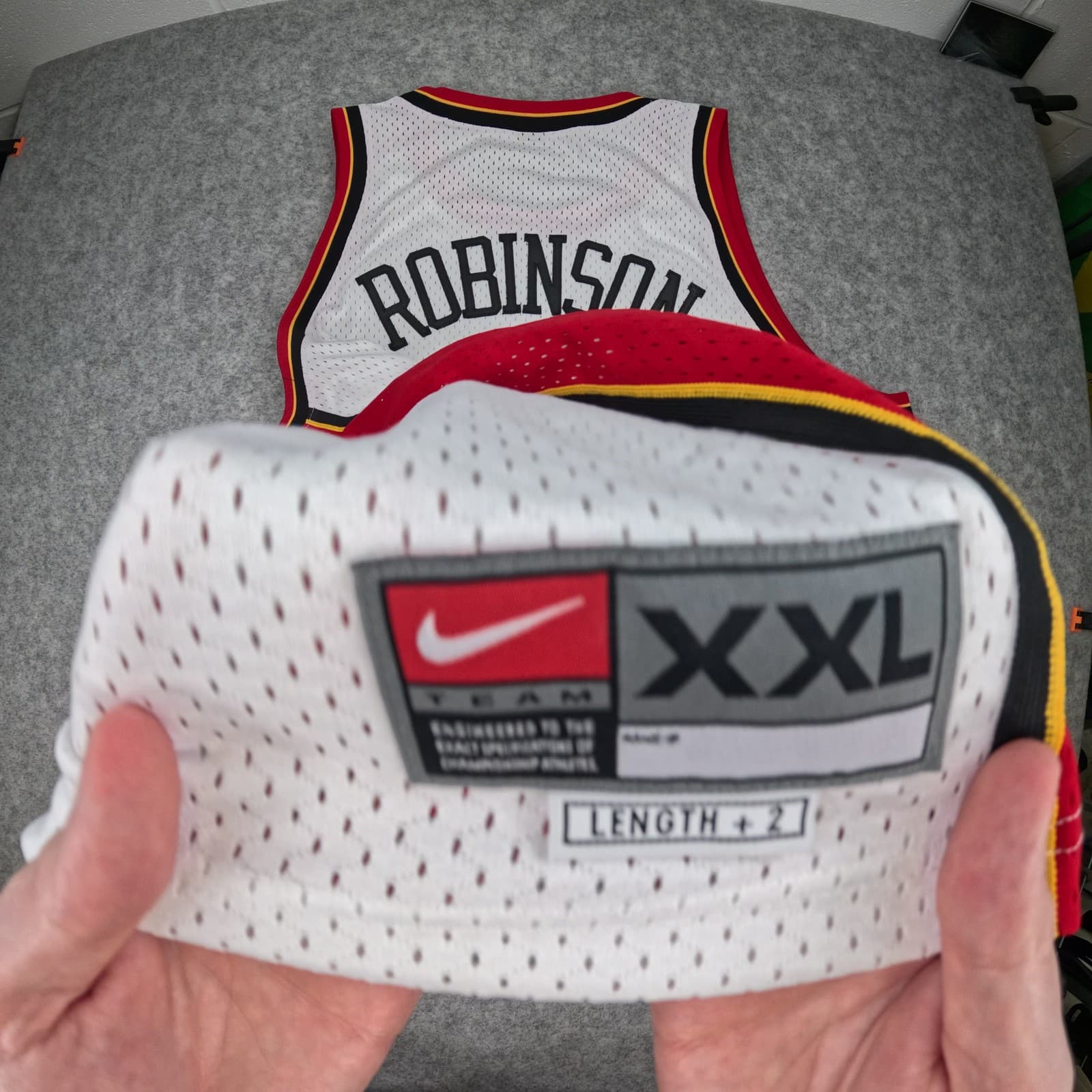 Atlanta Hawks Basketball Jersey 2XL White Nike Glenn Robinson 13 Sleeveless photo 3
