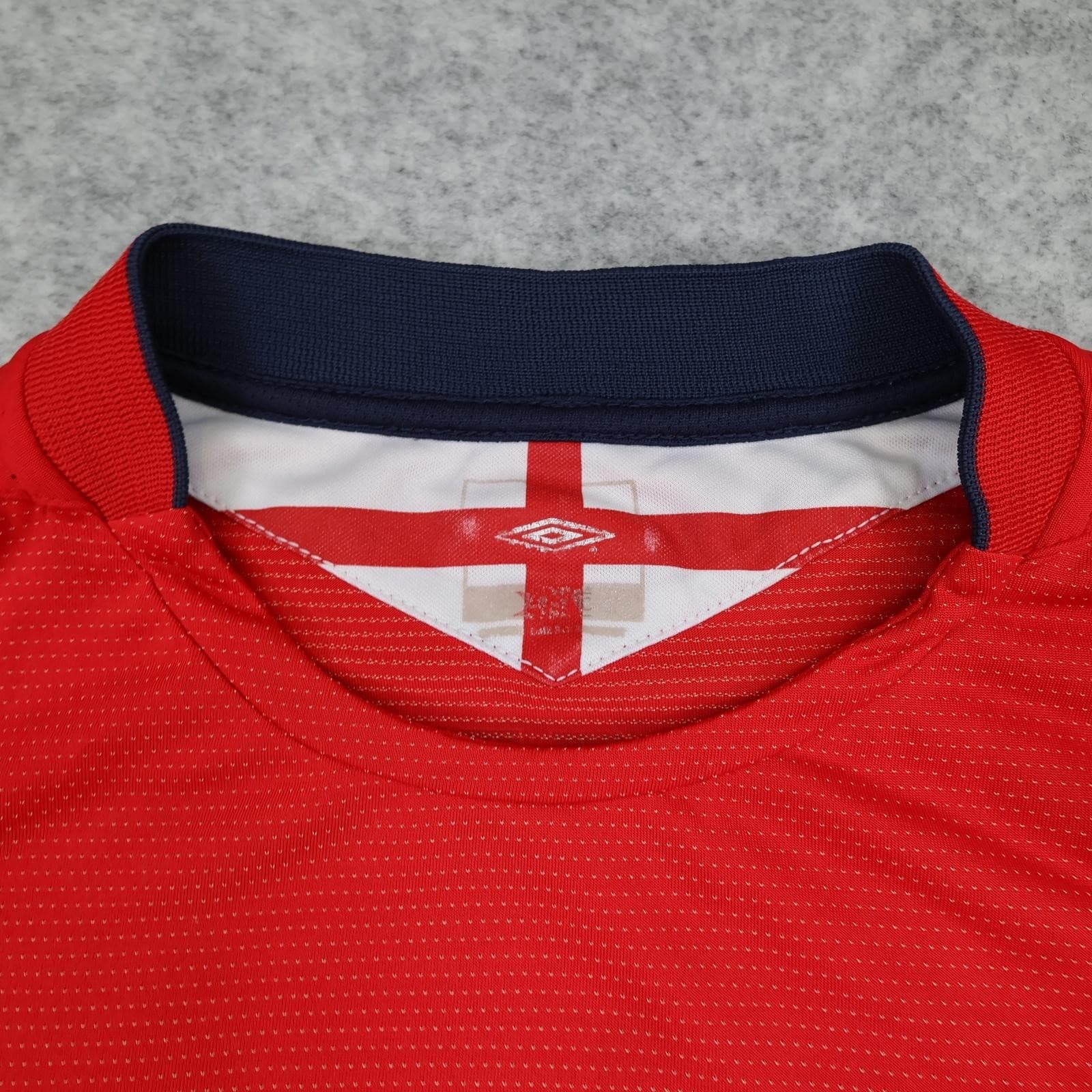 Vintage England Away Shirt Mens 2XL Red 2004 2006 Soccer Jersey Umbro Beckham photo 9