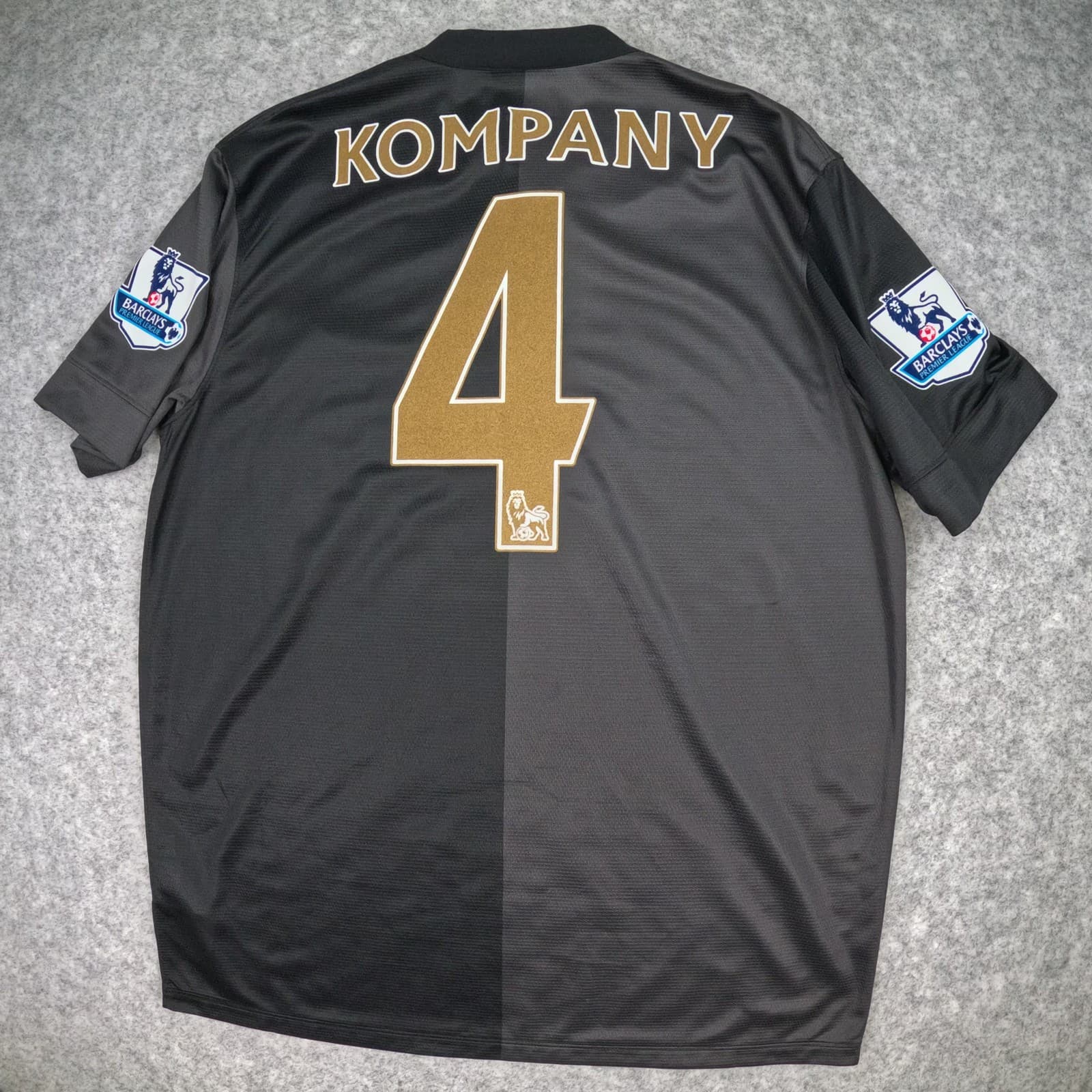 Manchester City Football Shirt Large Black Away 2013 2014 Nike Kompany 4 Jersey