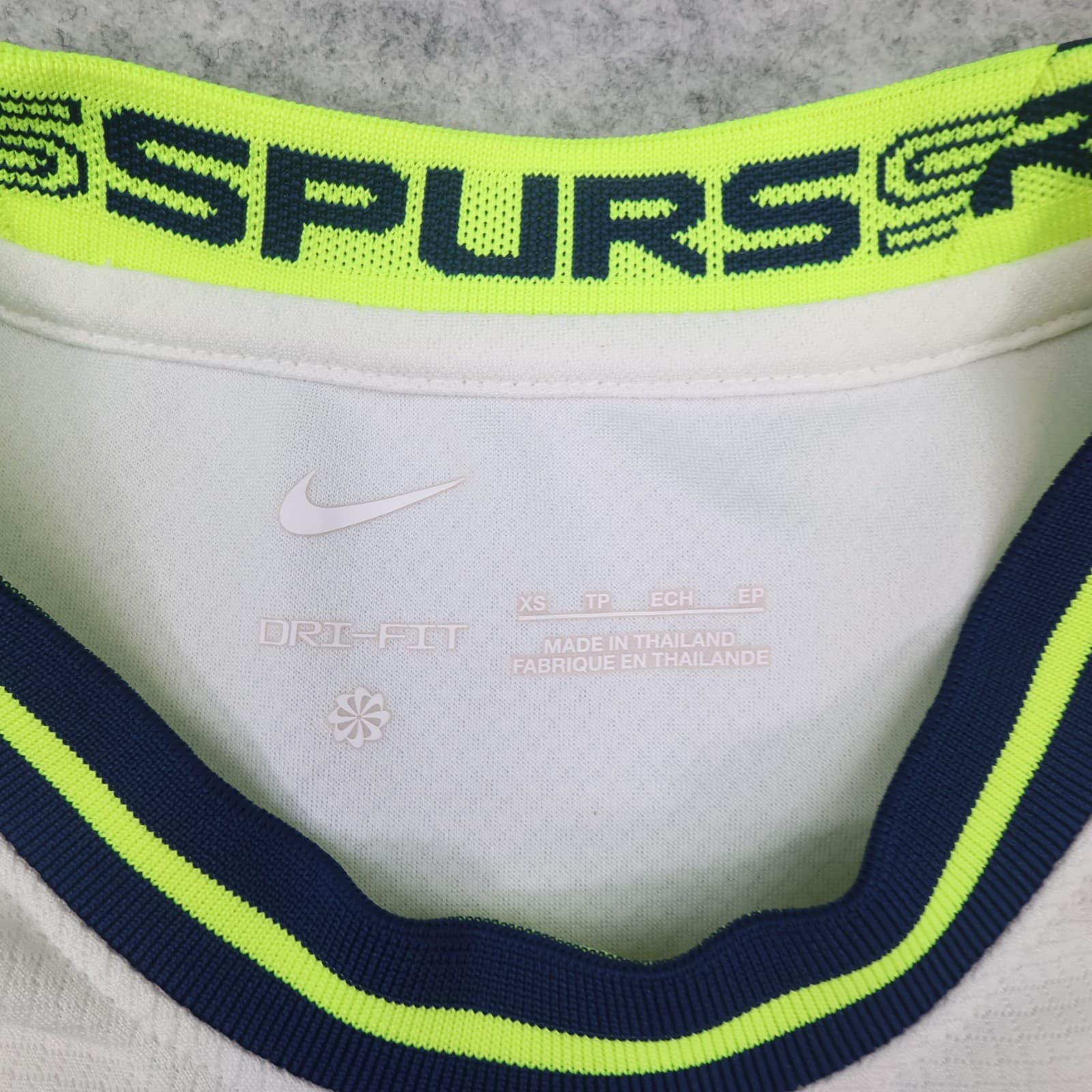 Tottenham Hotspur Shirt Extra Small White Home Kit 2022 2023 Soccer Jersey photo 11