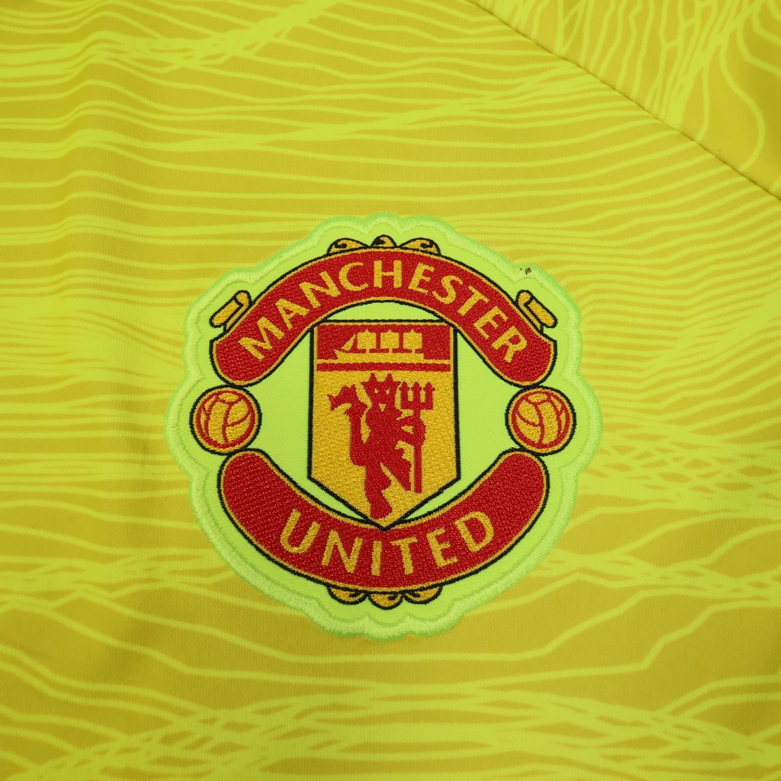Manchester United Shirt Medium Yellow Goalkeeper Kit 2021 2022 Adidas Jersey photo 4