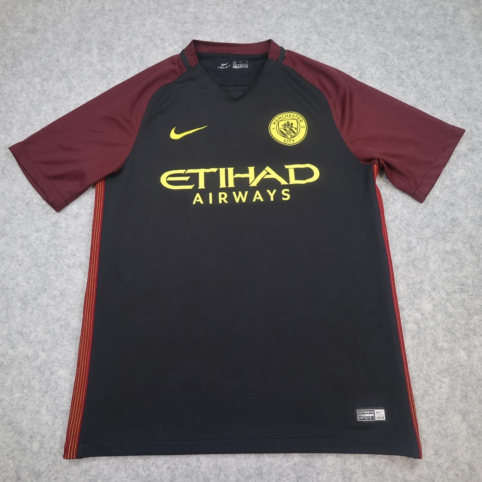 Manchester City Away Shirt Mens Medium Black 2016 2017 Football Nike Airways