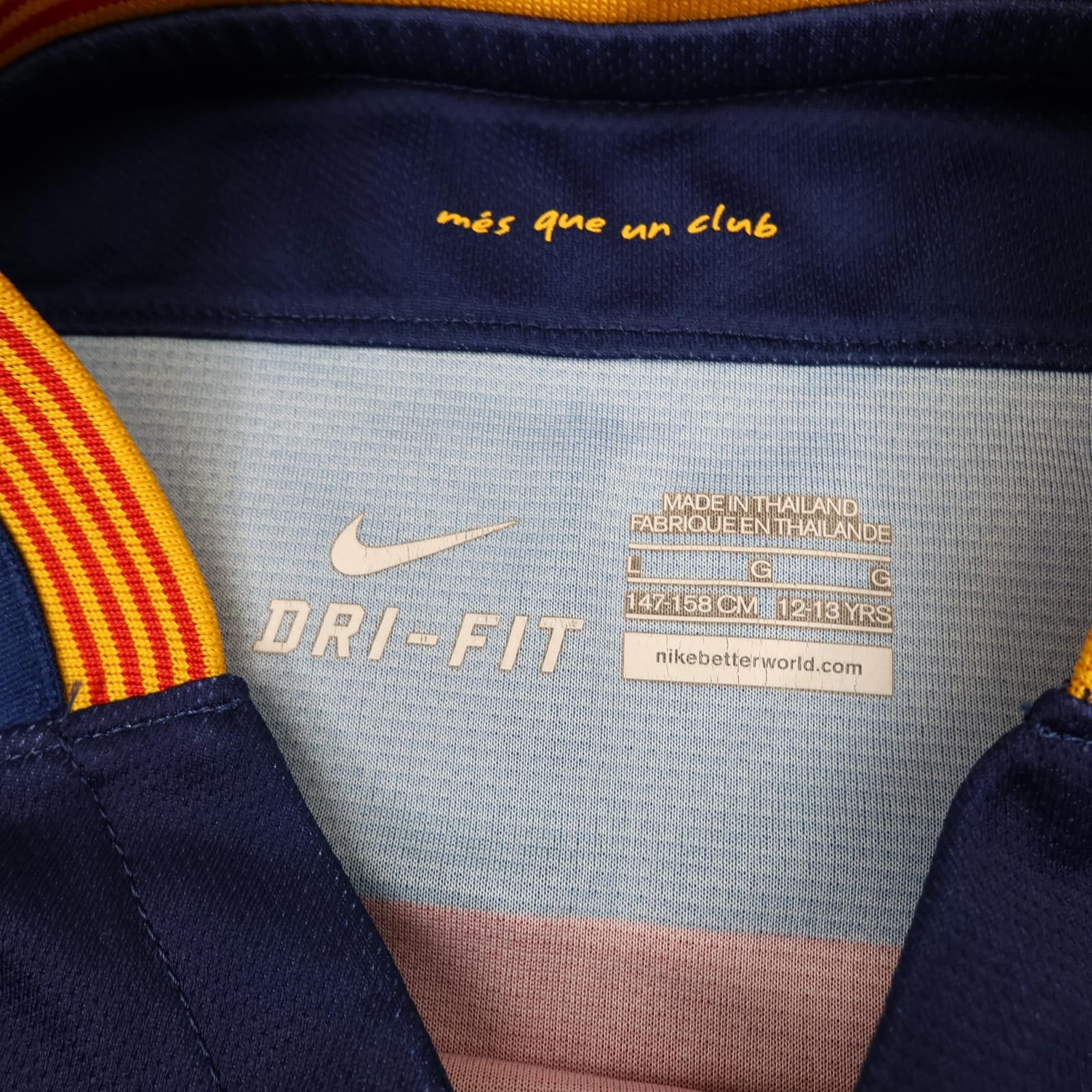 Barcelona Home Shirt Kids 12-13 Years Home Kit 2015 2016 Nike Soccer Jersey photo 8