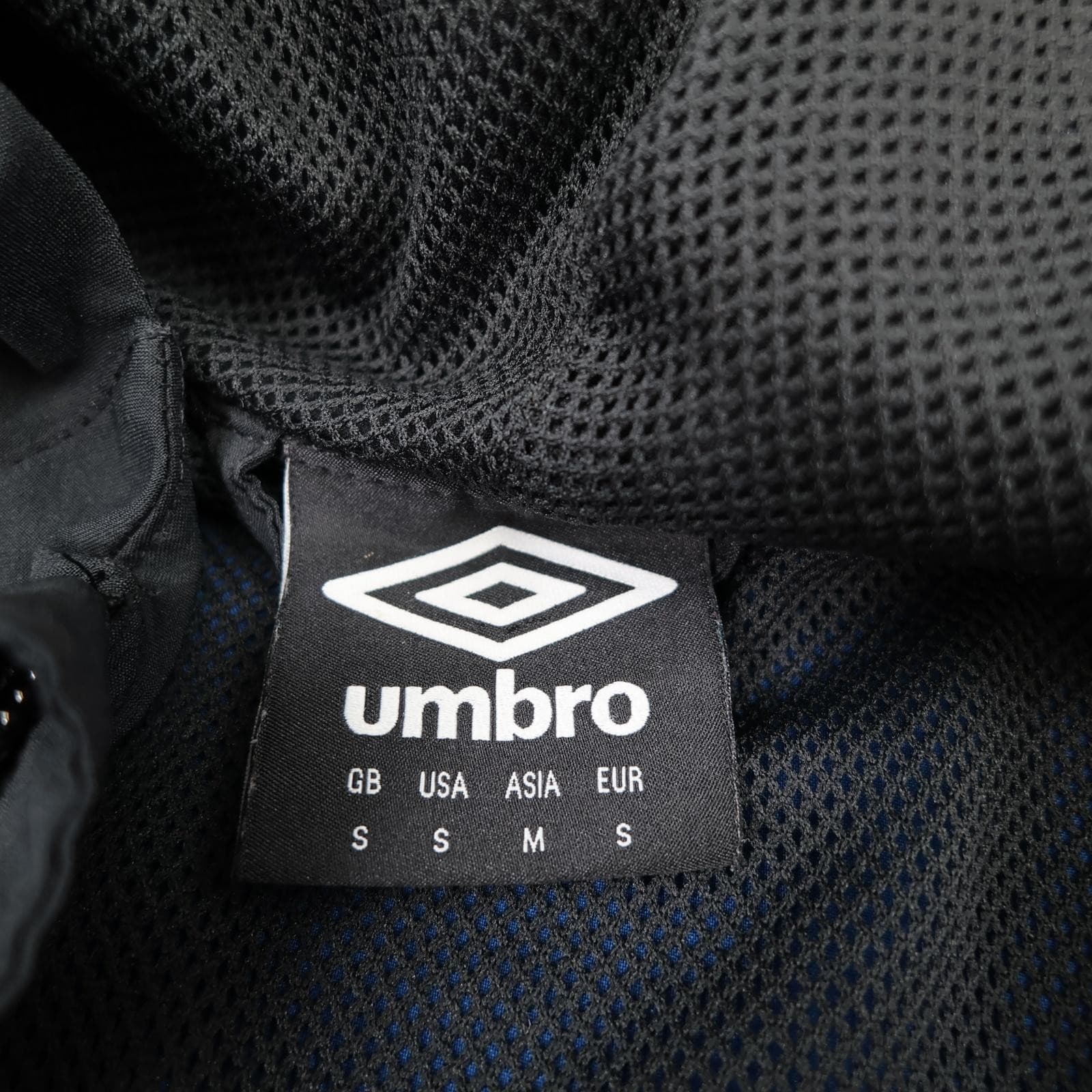 AFC Bournemouth Jacket Mens Small Black Blue Football Umbro Hooded Training photo 4