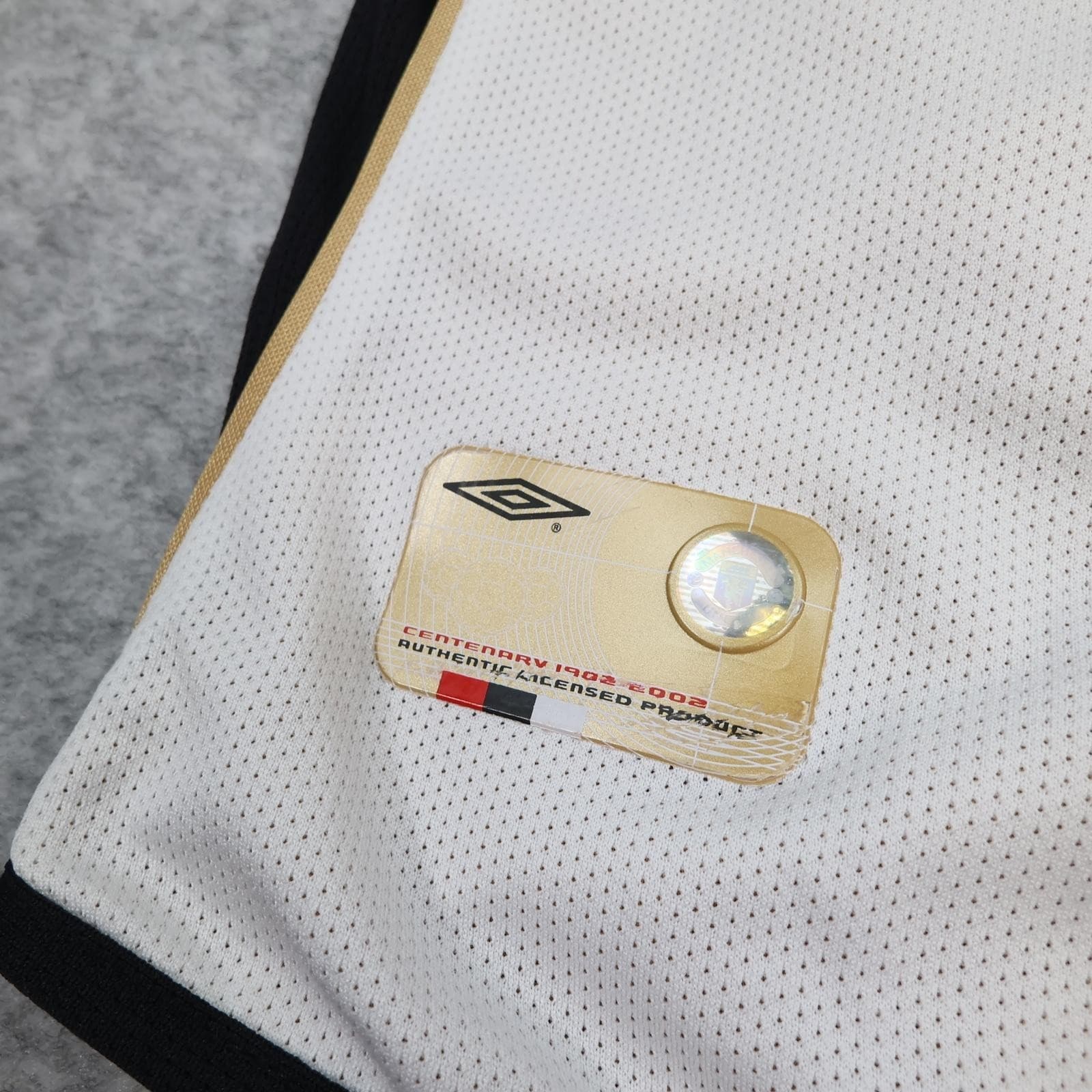 Vintage Manchester United Shirt Mens Small White Away Football Umbro Vodafone photo 9