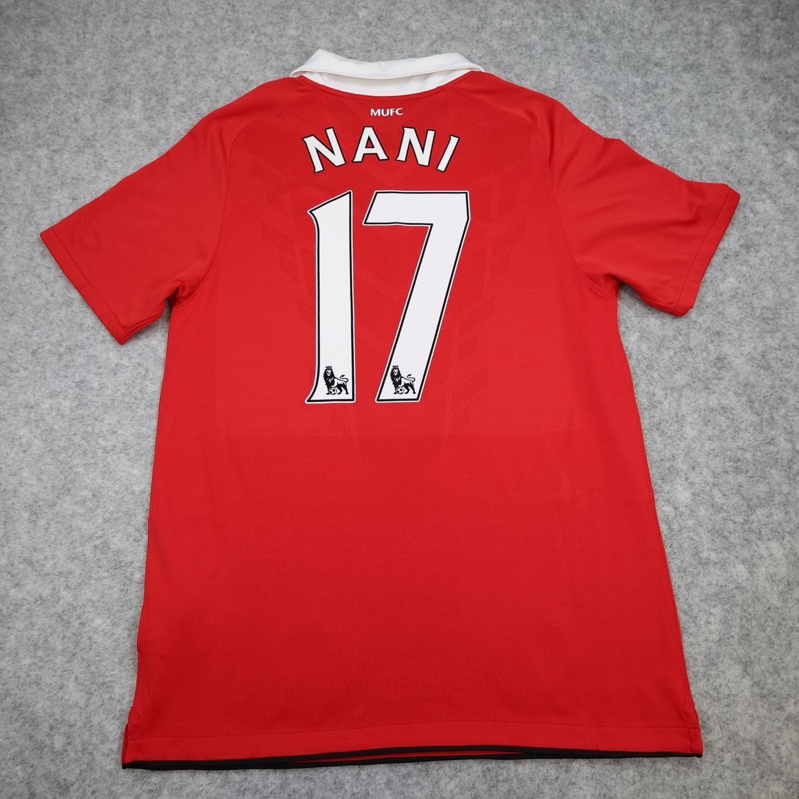 Manchester United Shirt Mens Medium Red Home 2010 2011 EPL Football Nike Nani 17