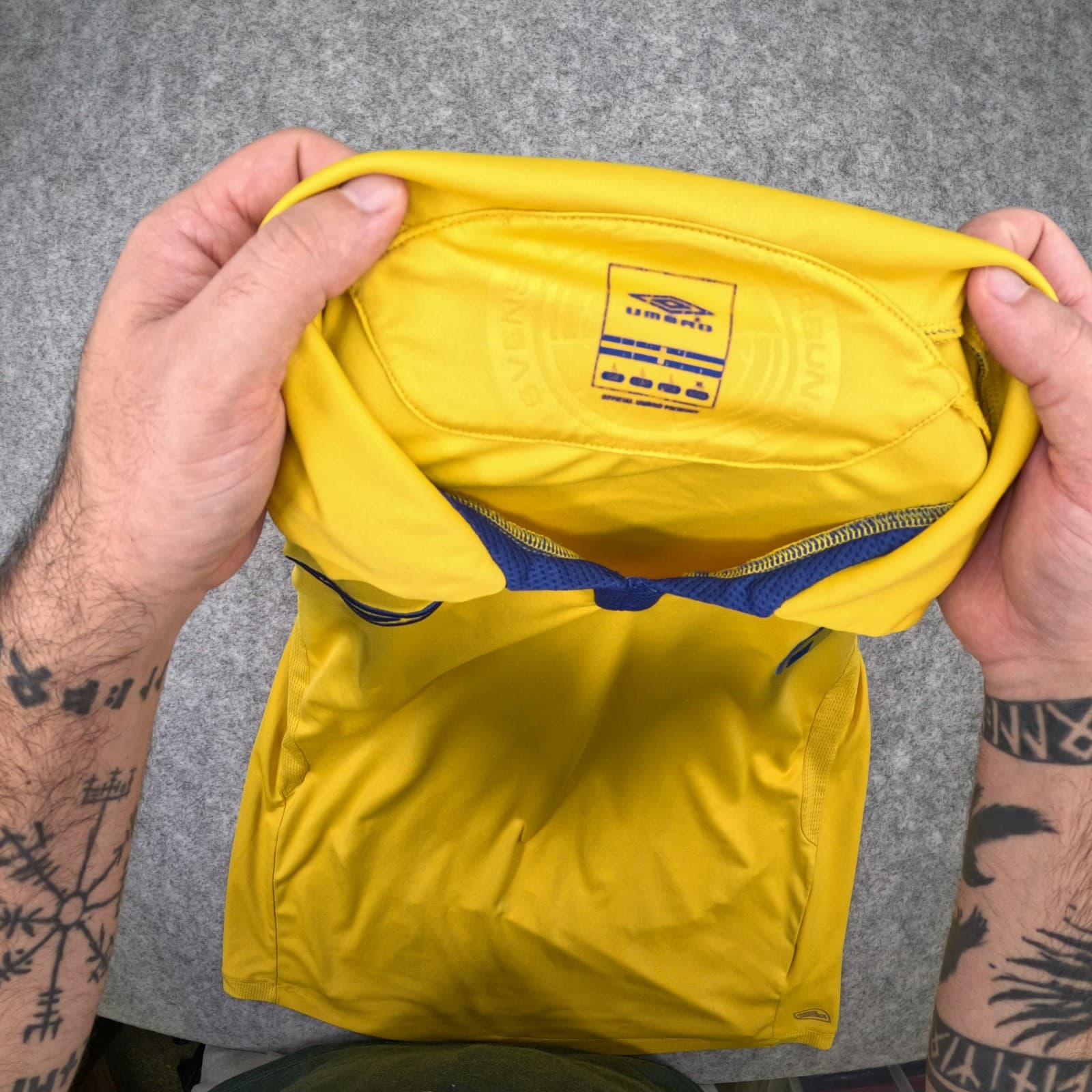 Sweden Football Shirt Large Yellow Home 2009 2010 Umbro Soccer Jersey photo 5