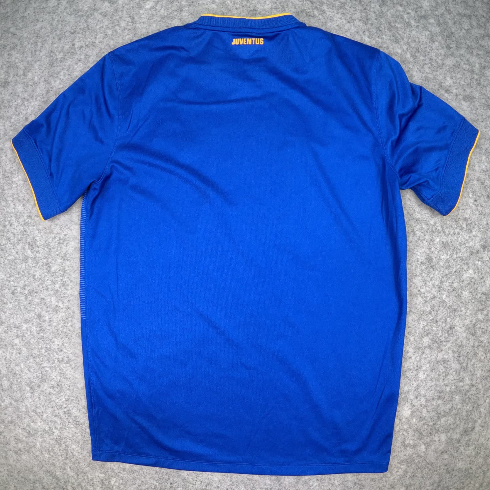 Juventus Football Shirt Medium Blue 2014 2015 Nike Soccer Jersey Jeep photo 2
