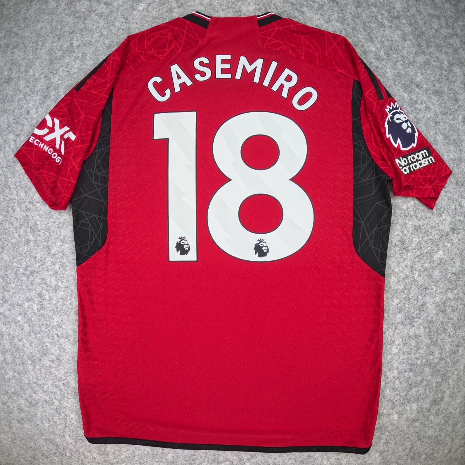 Manchester United Football Shirt Large Red Home 2023 24 adidas Casemiro Jersey