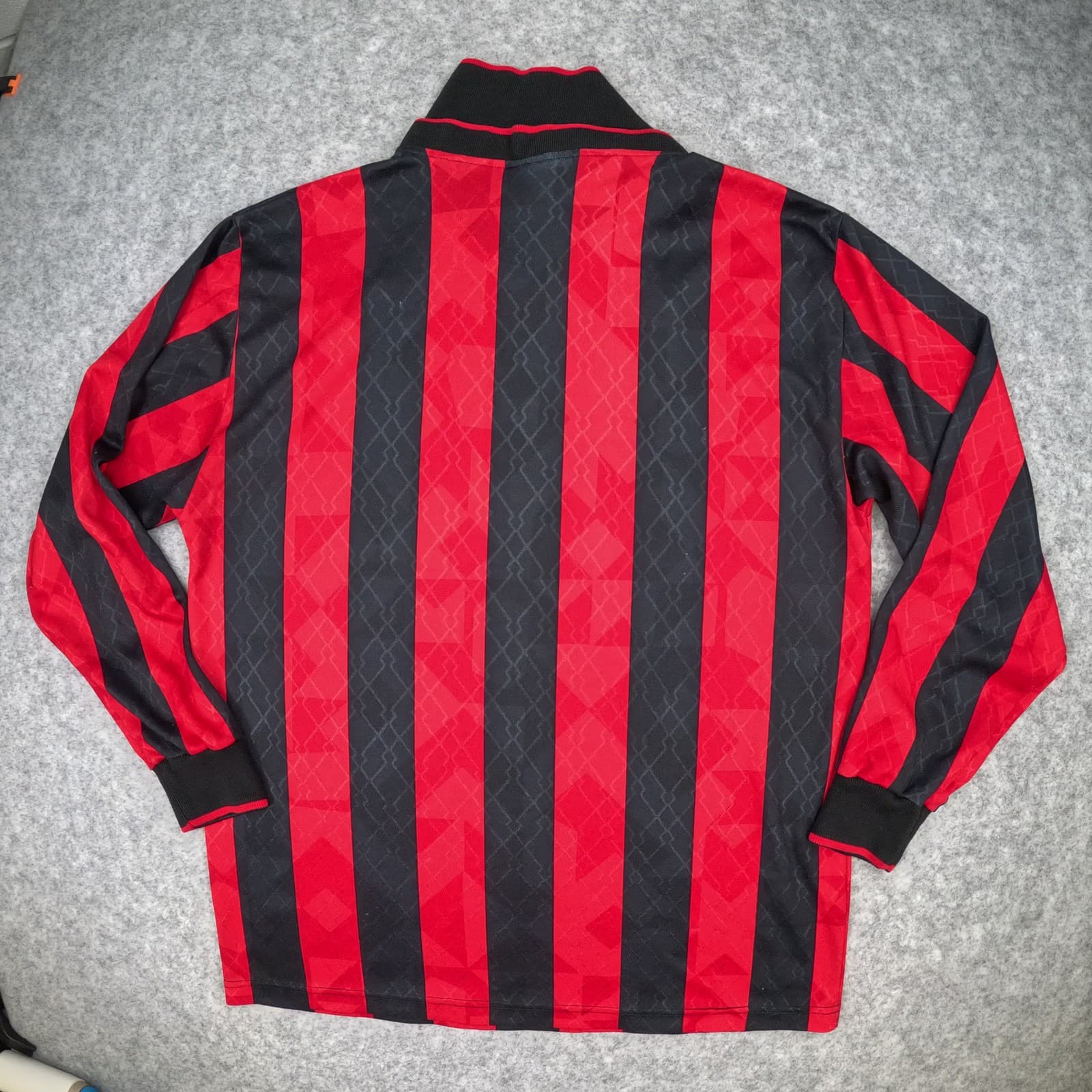 Vintage AC Milan Football Shirt Small Black 1995 1996 Home Lotto Long Sleeve photo 2