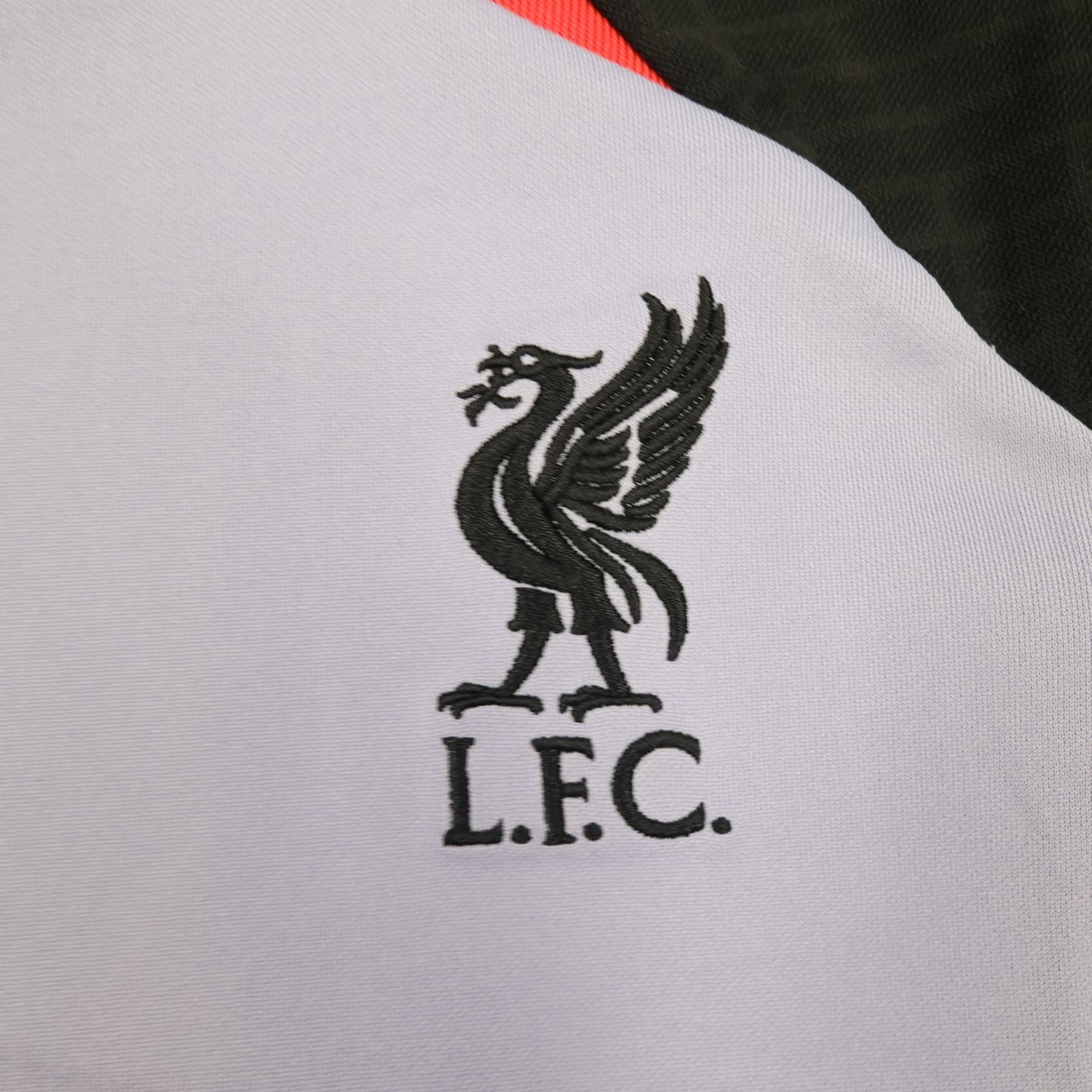 Liverpool Shirt Medium Purple Training Kit 2022 2023 Nike Soccer Jersey photo 4