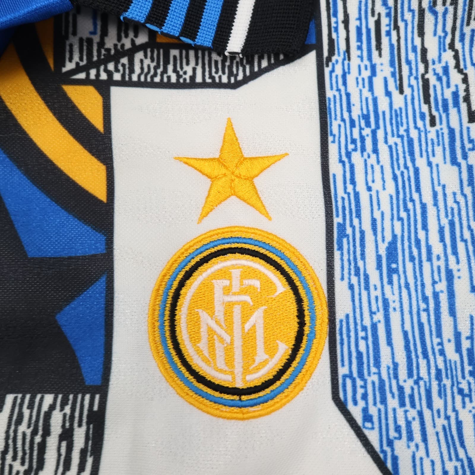 Vintage Inter Milan Shirt Large White Third Umbro Football Jersey 1995 1996 photo 4