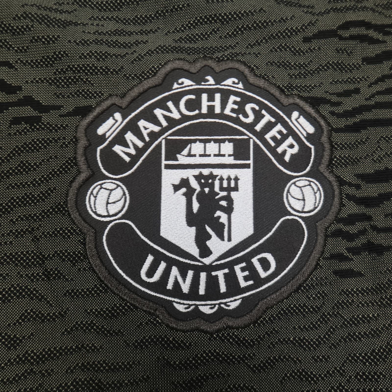 Manchester United Shirt Large Black Away Kit 2020 2021 Adidas Soccer Jersey photo 5