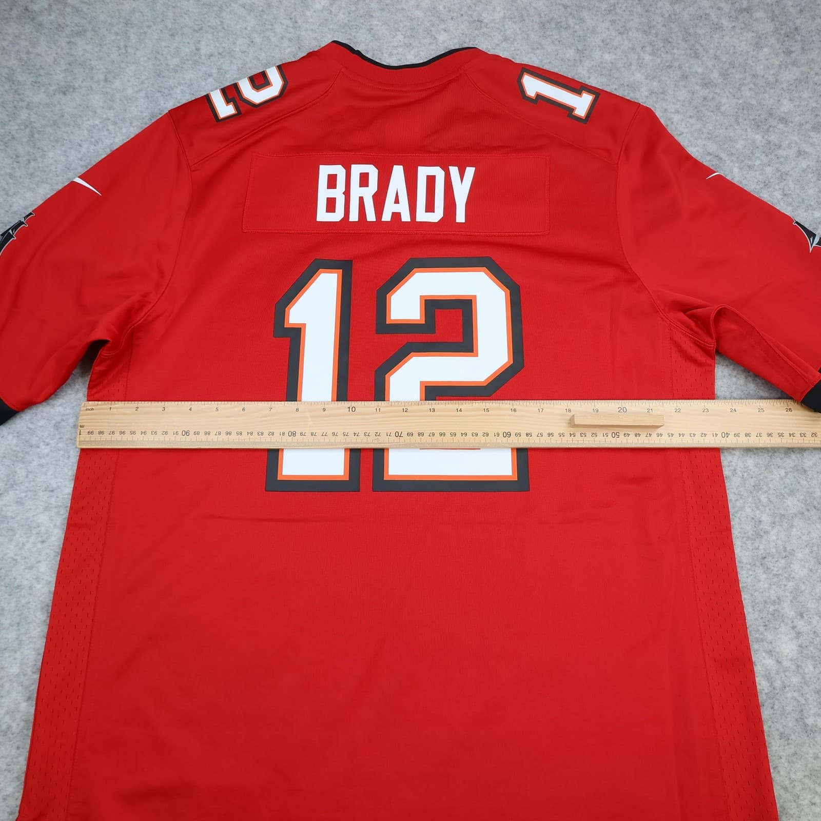 Tampa Bay Buccaneers Football Jersey Mens Large Red NFL Nike Brady 12 On Field photo 10