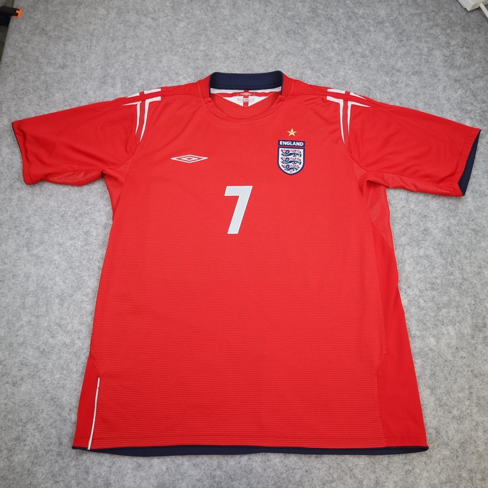Vintage England Away Shirt Mens XL Red 2004 2006 Football Umbro Beckham 7 Jersey photo 2