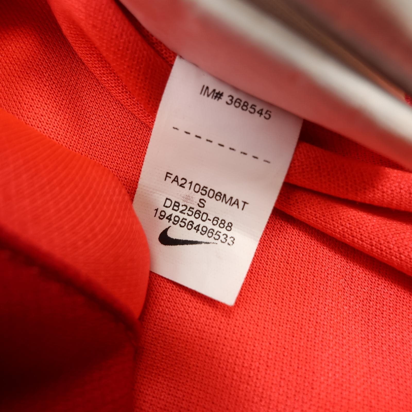 Liverpool Shirt Mens Small Red Home 2021 2022 Football Nike Standard Chartered photo 8