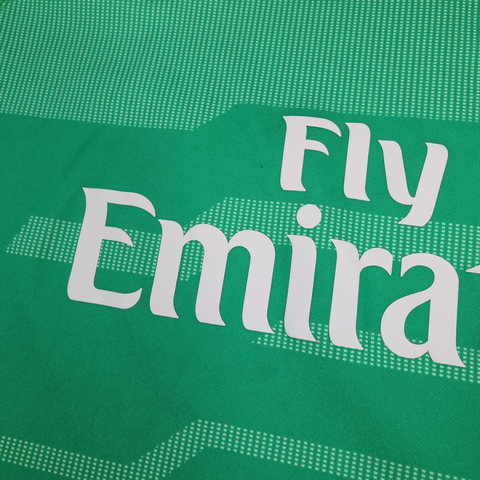 Arsenal Goalkeeper Shirt Kids 11-12 Years Green 2018 2019 Puma Soccer Jersey photo 4