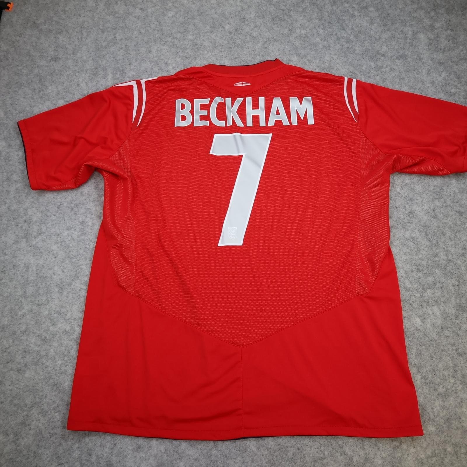 Vintage England Away Shirt Mens 2XL Red 2004 2006 Football Umbro Beckham 7
