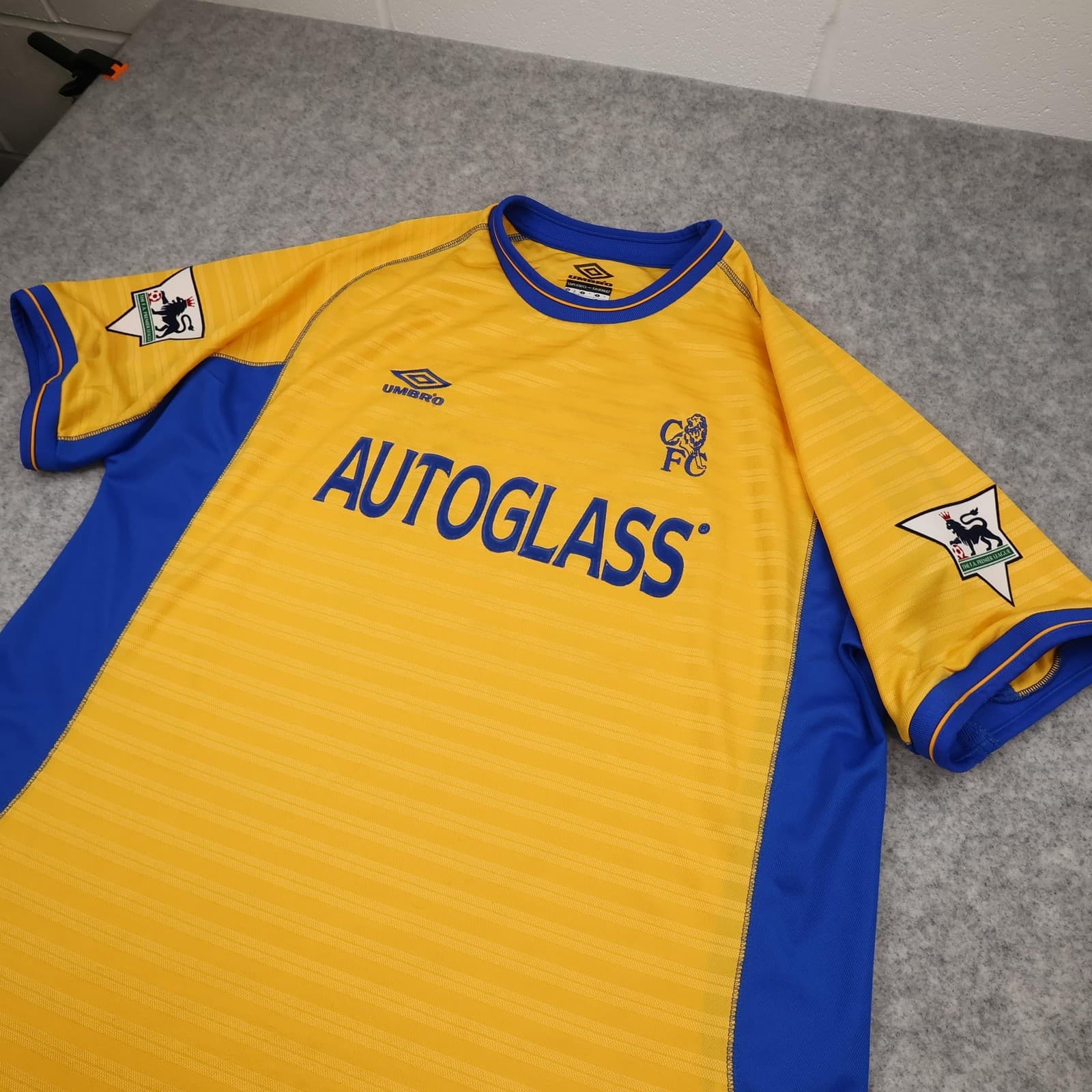 Vintage Chelsea Shirt Mens XL Yellow Away Umbro Zola 2000 2001 Soccer Jersey photo 7