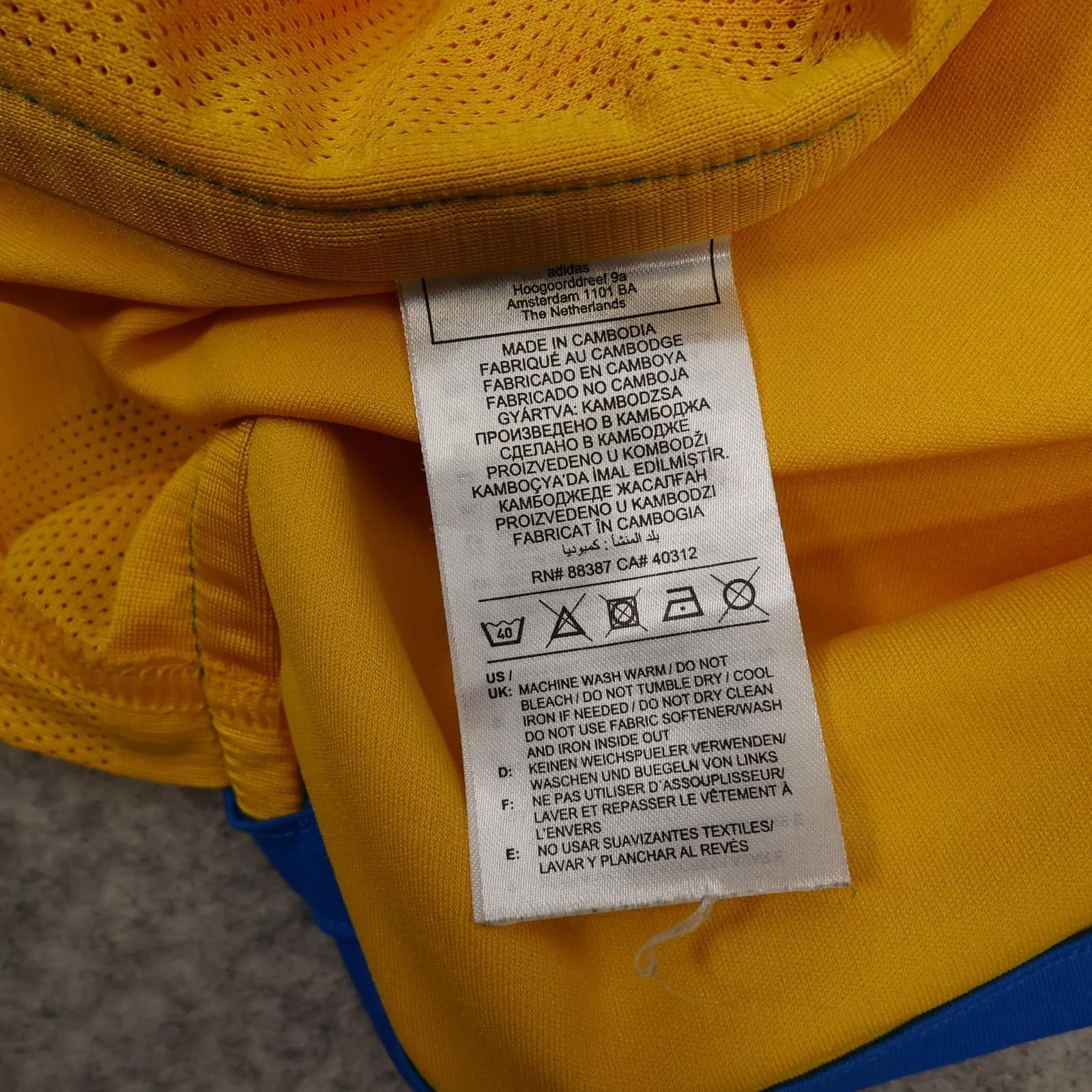 Sweden Home Shirt Mens Medium Yellow 2022 2023 Football Adidas Jersey photo 10