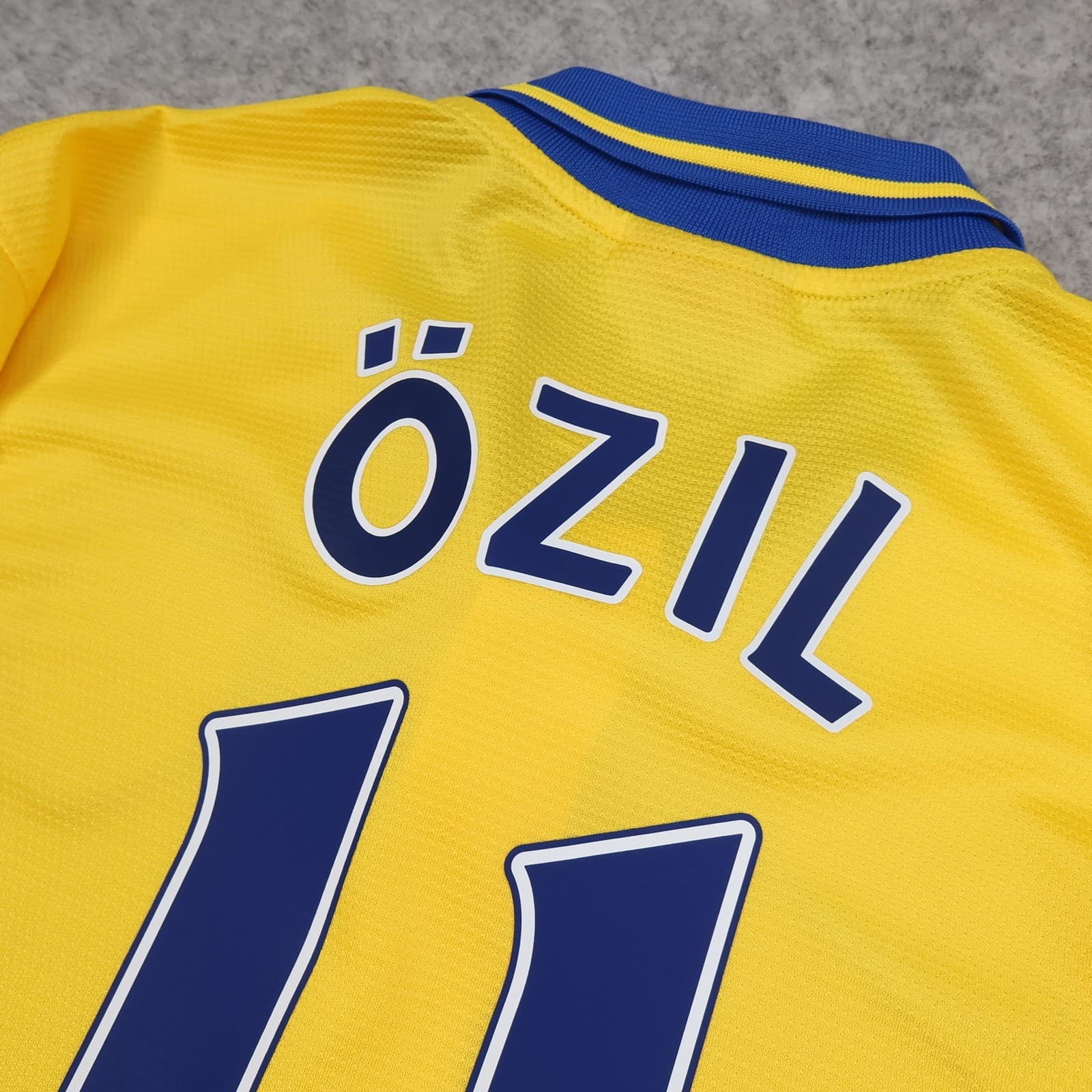 Arsenal Away Shirt Mens Medium Yellow 2013 2014 Nike Ozil 11 Soccer Jersey photo 9