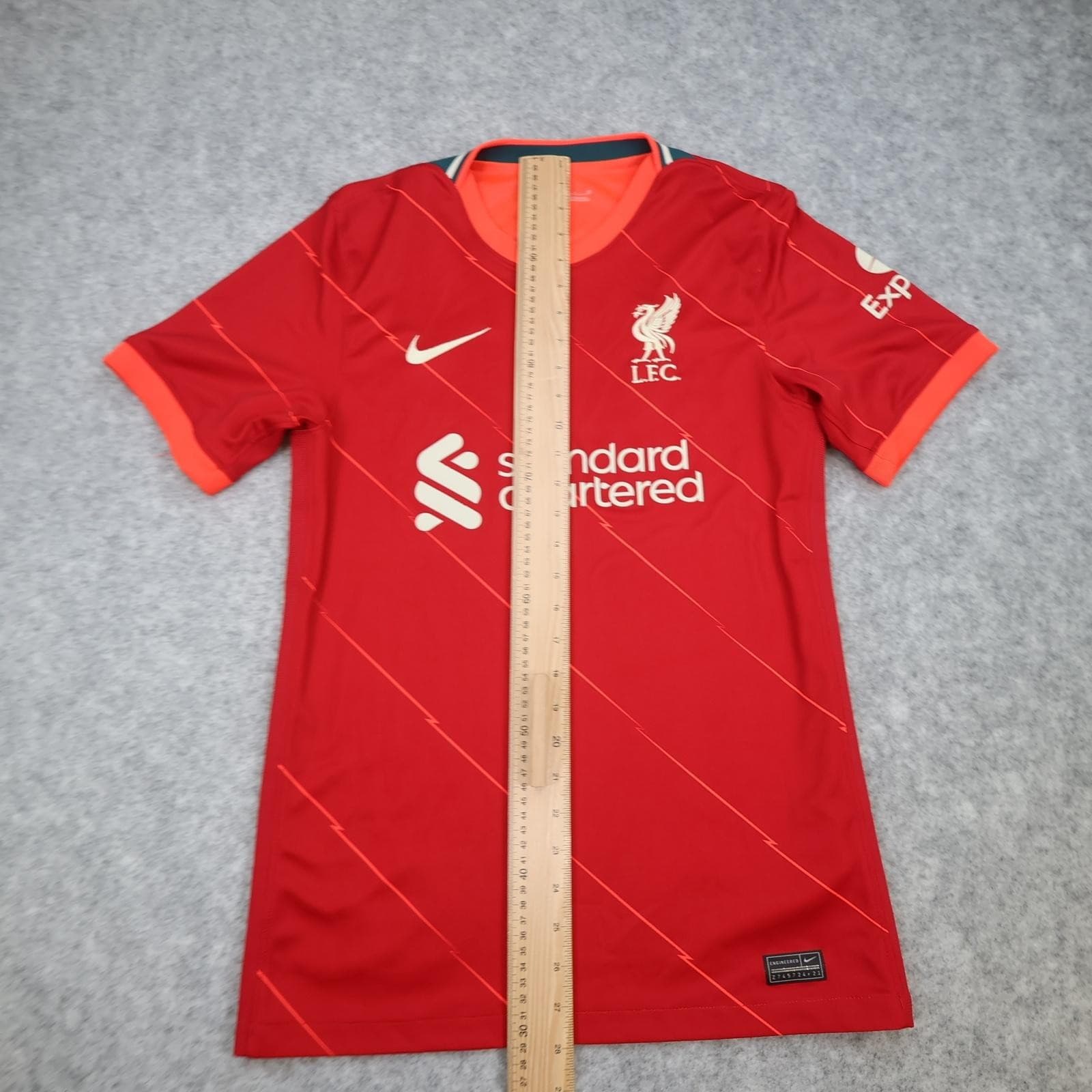 Liverpool Shirt Mens Small Red Home 2021 2022 Football Nike Standard Chartered photo 11
