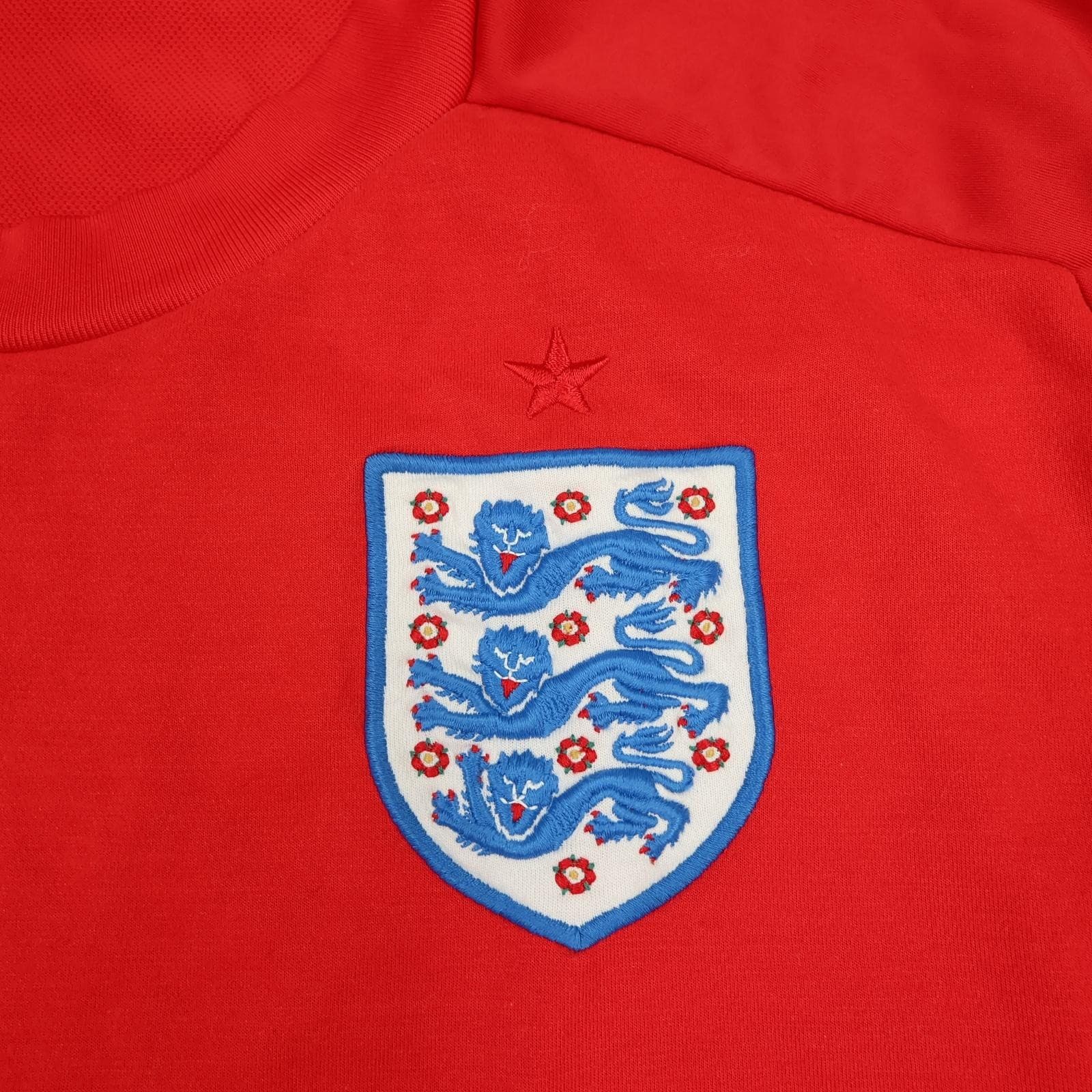 England Away Shirt Mens Large Red 2010 2011 Football Umbro Three Lions Jersey photo 3