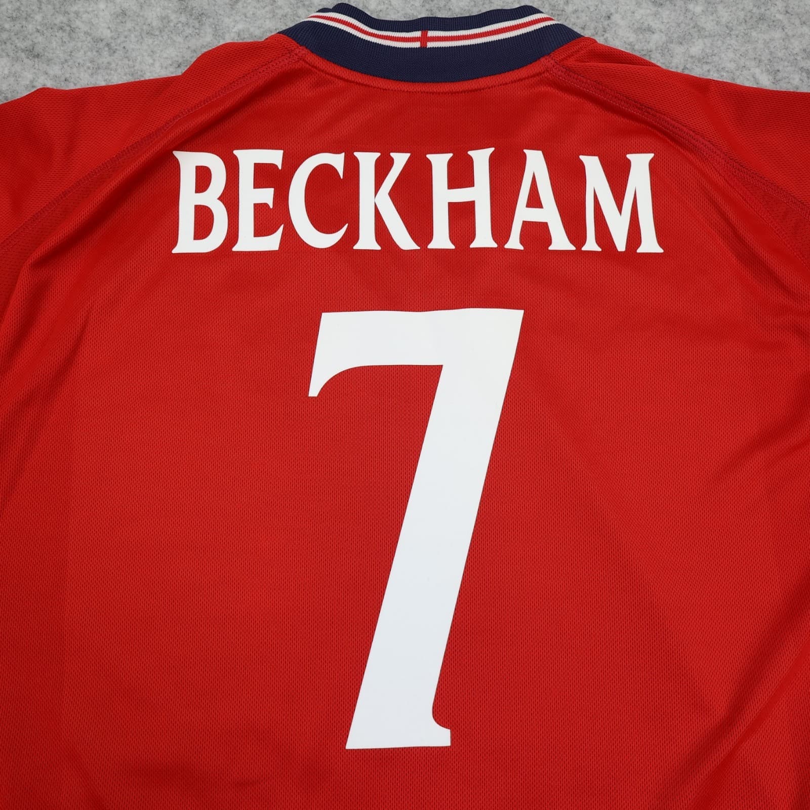England Football Shirt Extra Large Red Away Kit 2002 2004 Jersey David Beckham 7 photo 3