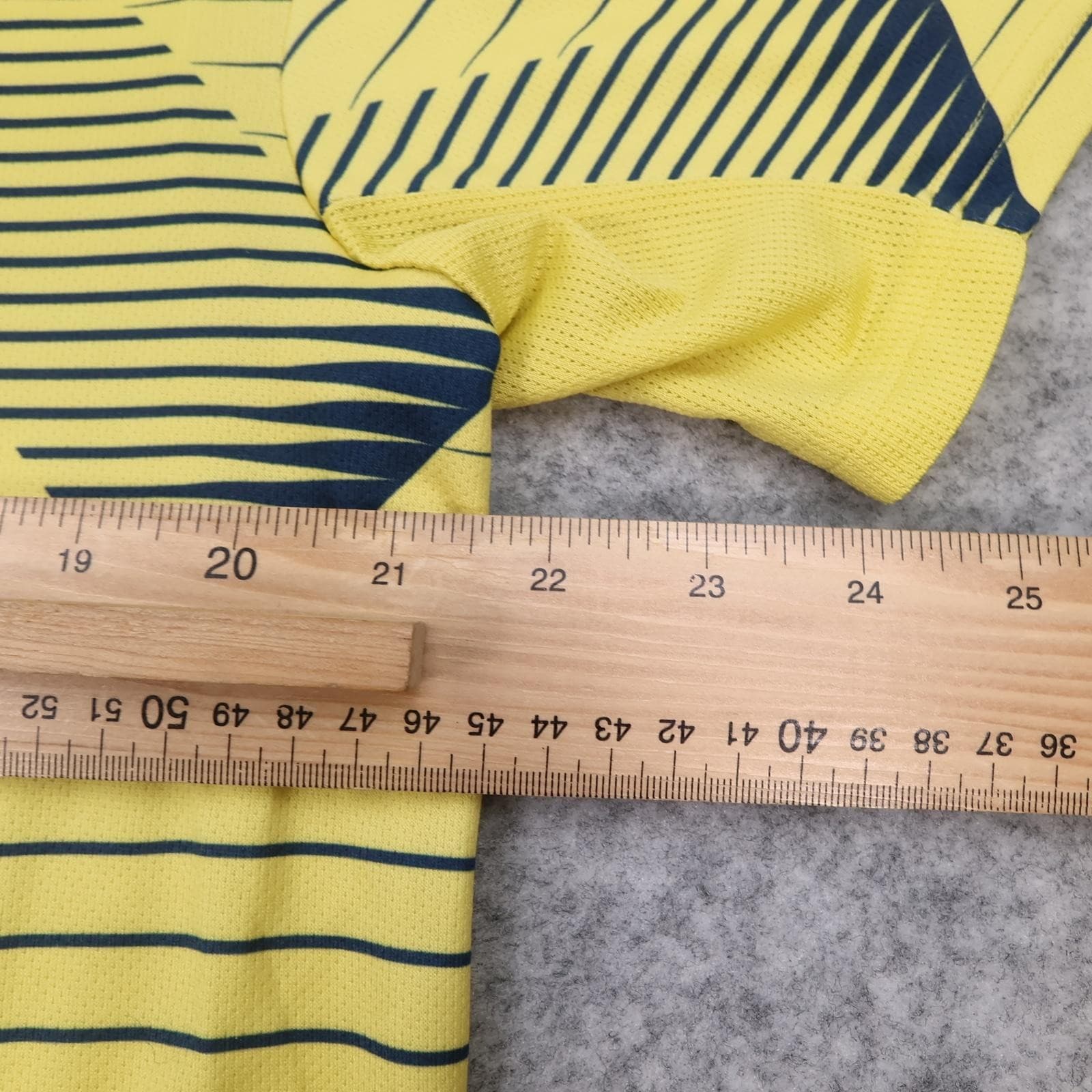 Colombia Home Shirt Mens Large Yellow 2020 2021 Football Adidas Soccer Jersey photo 9