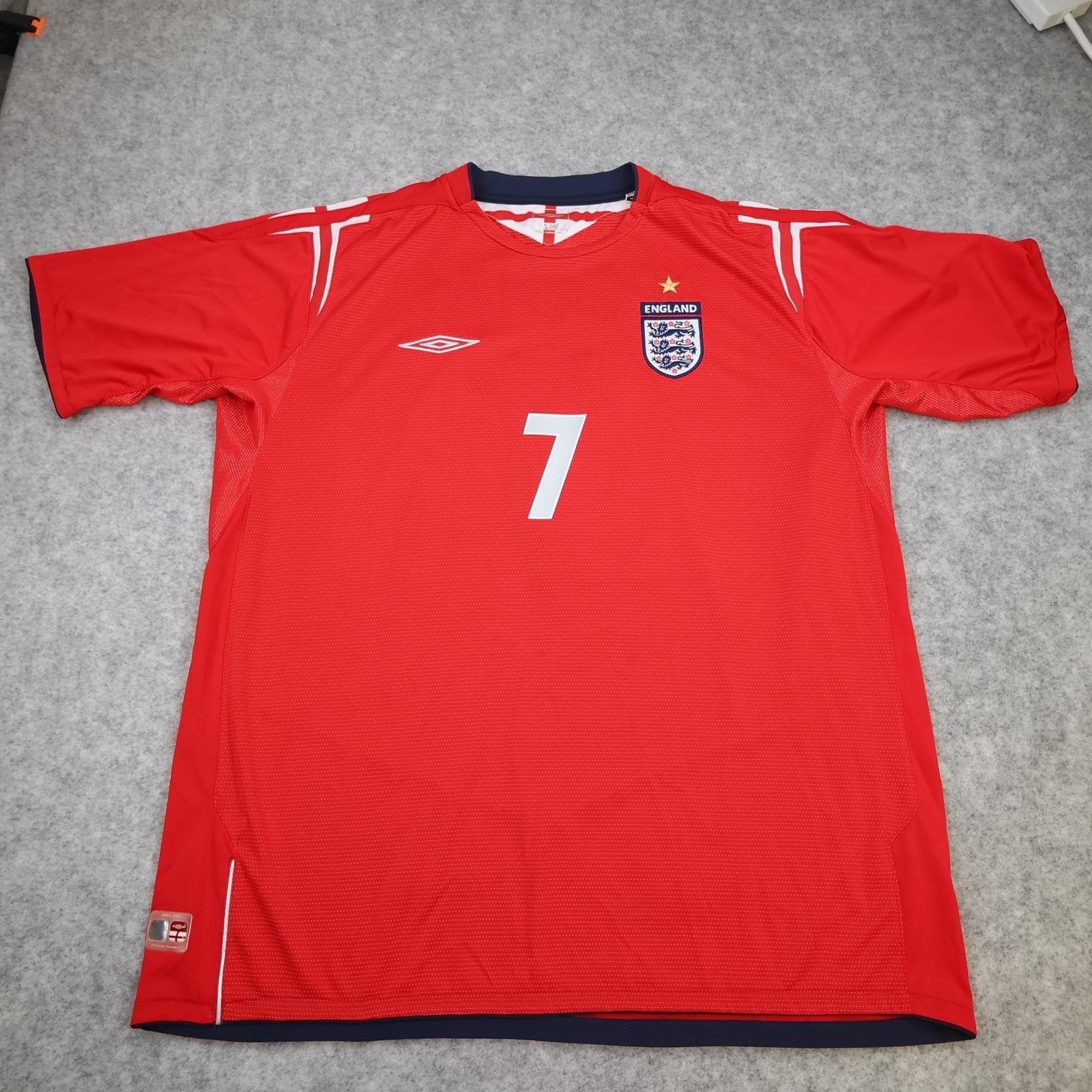Vintage England Away Shirt Mens XXL Red 2004 2006 Football Umbro Beckham 7 Top photo 2