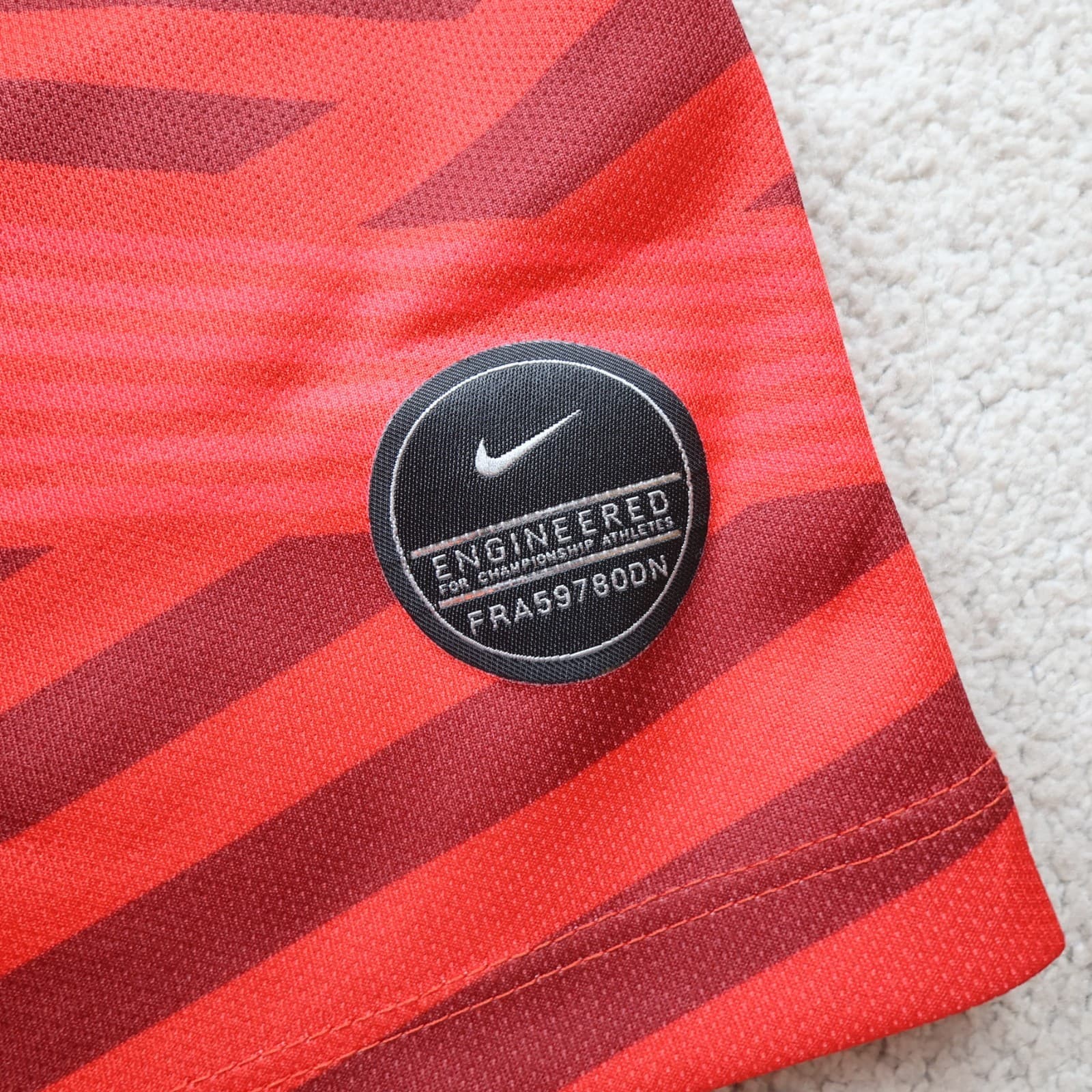 Saracens Rugby Shirt 2XL Red Jersey 2020 2021 Nike Jersey 50" photo 6