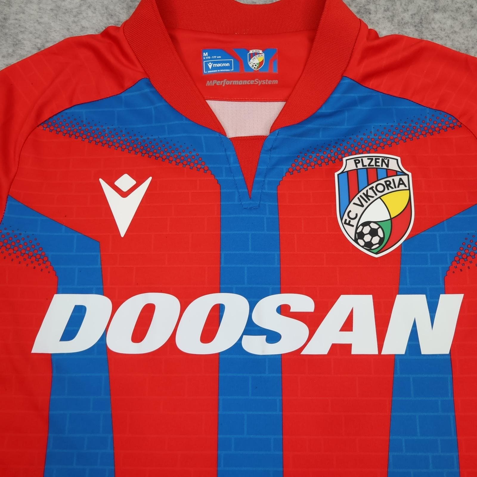 FC Viktoria Plzen Shirt Mens Medium Red Home Football Macron 2023 2024 photo 4