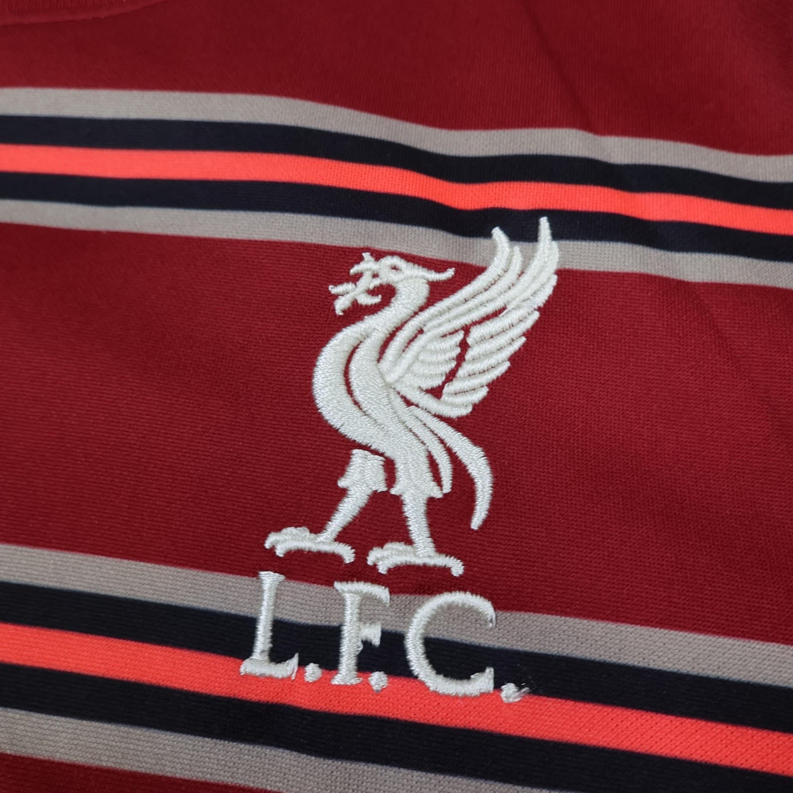 Liverpool Training Shirt Mens Medium Red EPL Football Nike Dri Fit AXA 2021 2022 photo 5