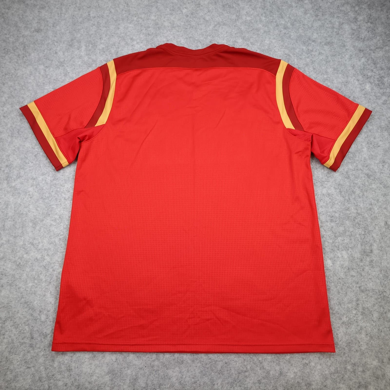 Wales Rugby Shirt Mens XL Red Rugby Union Under Armour Admiral 2016 Jersey photo 2