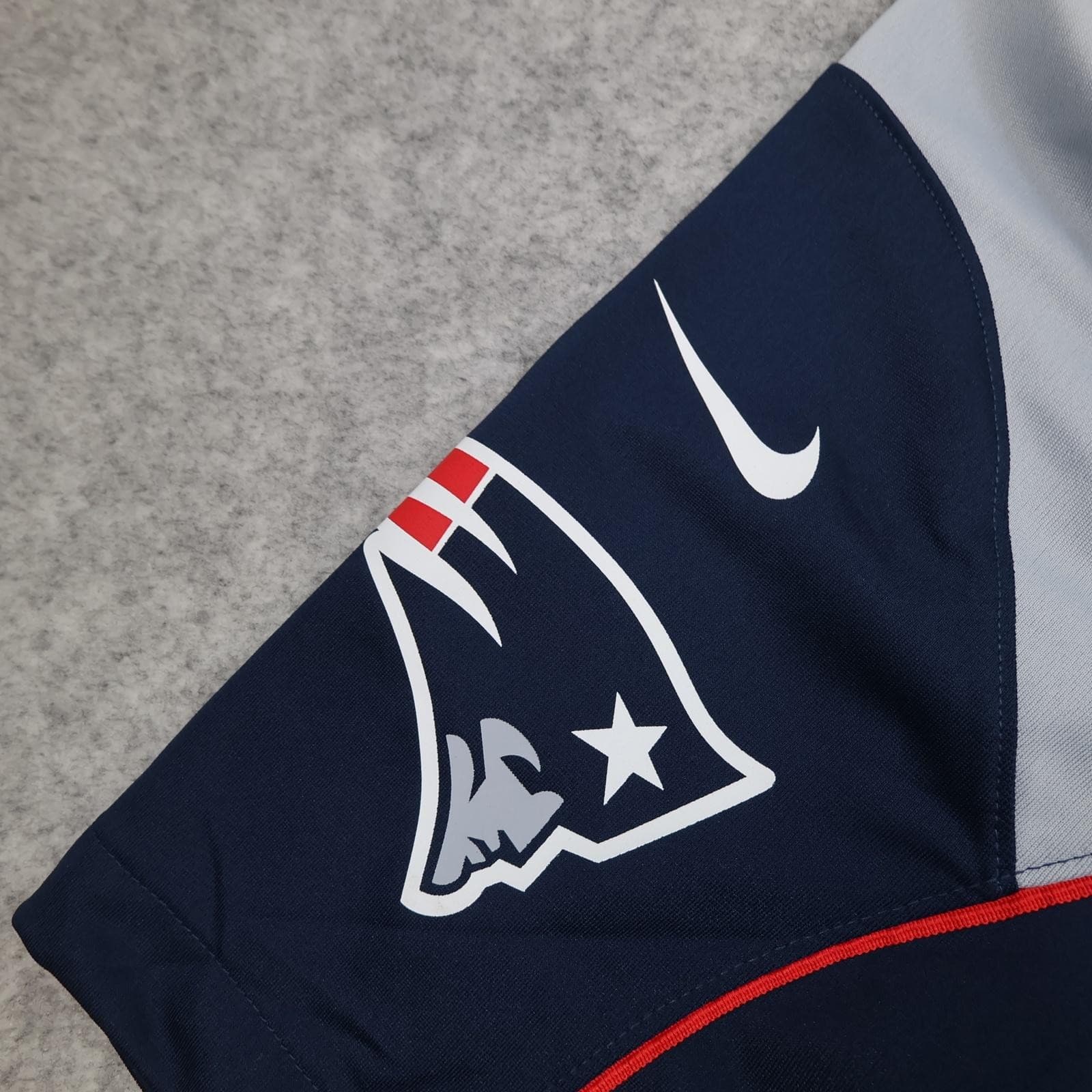 New England Patriots Football Jersey Mens Large Blue Home NFL Nike Brady 12 photo 7