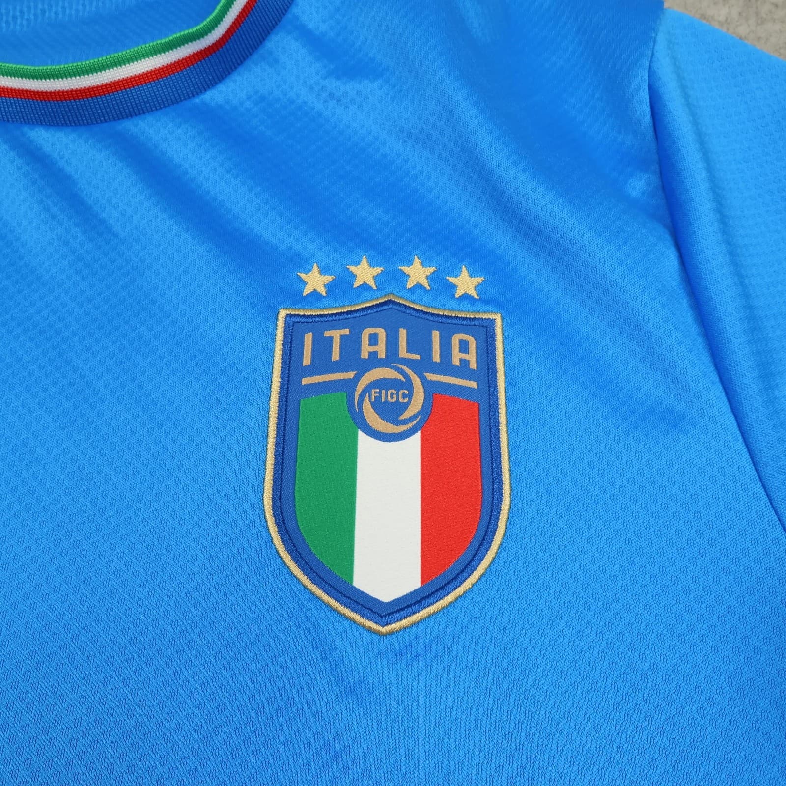 Italy Home Shirt Mens Medium Blue 2022 2023 Football Puma Soccer Jersey photo 4