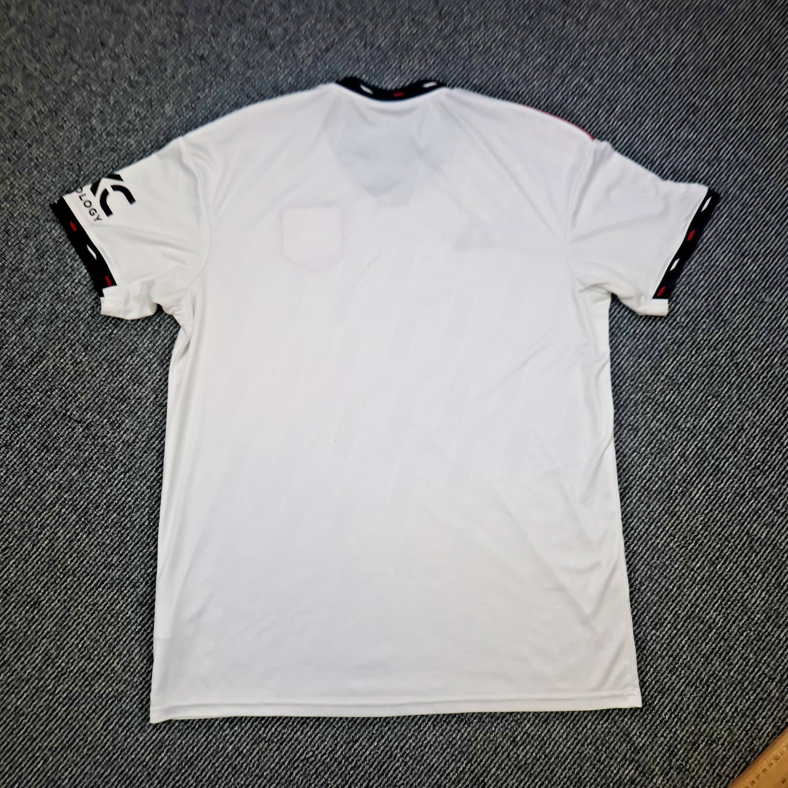 Manchester United Extra Large Medium White Away Kit 2022 2023 Adidas Jersey photo 2