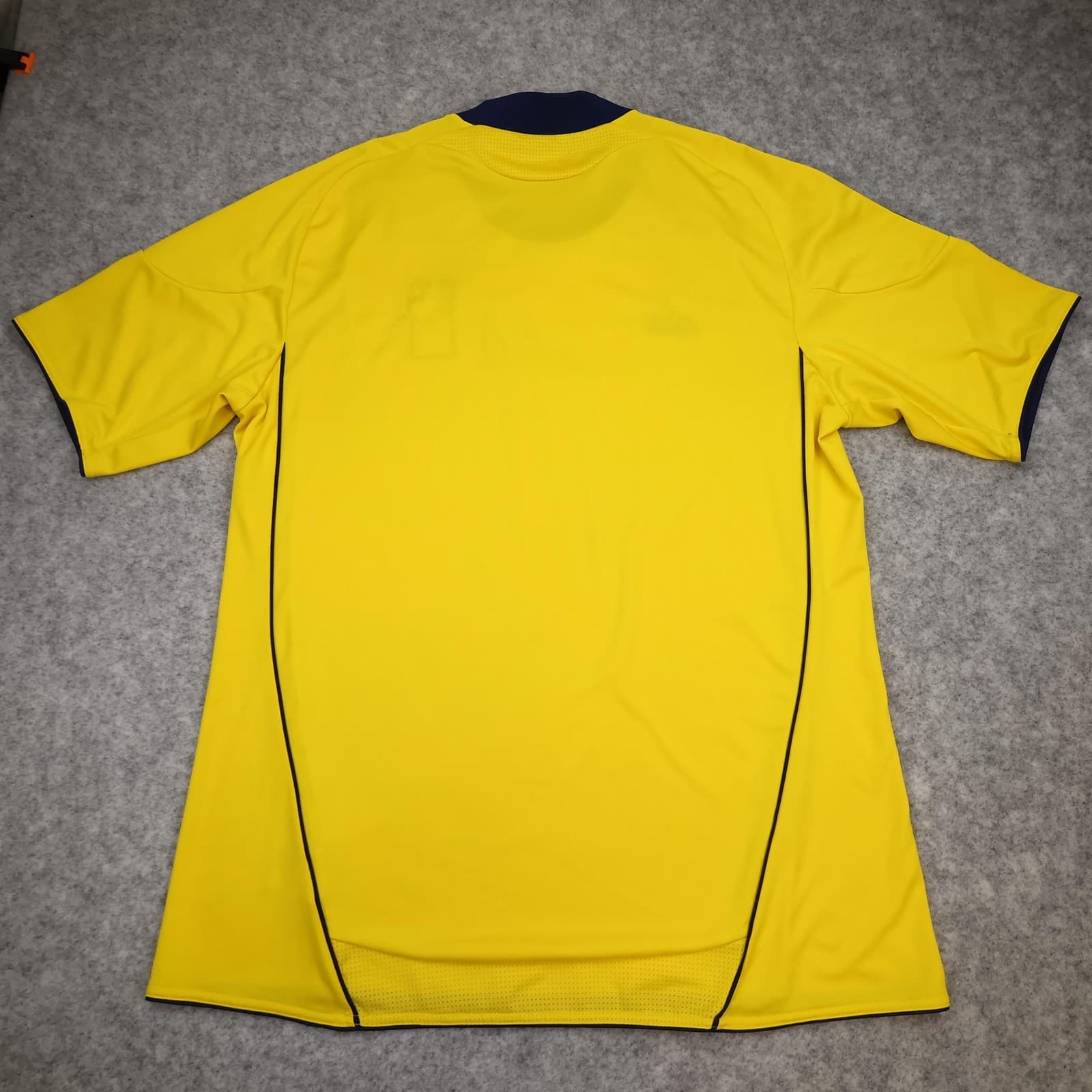 Scotland Away Shirt Mens Extra Large Yellow 2010 2011 Football Soccer Jersey photo 2