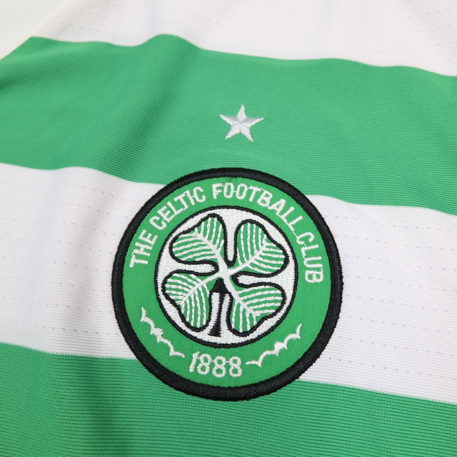 Vintage Celtic Shirt Mens 2XL Green White Home Football Umbro 2004 2005 Carling photo 4