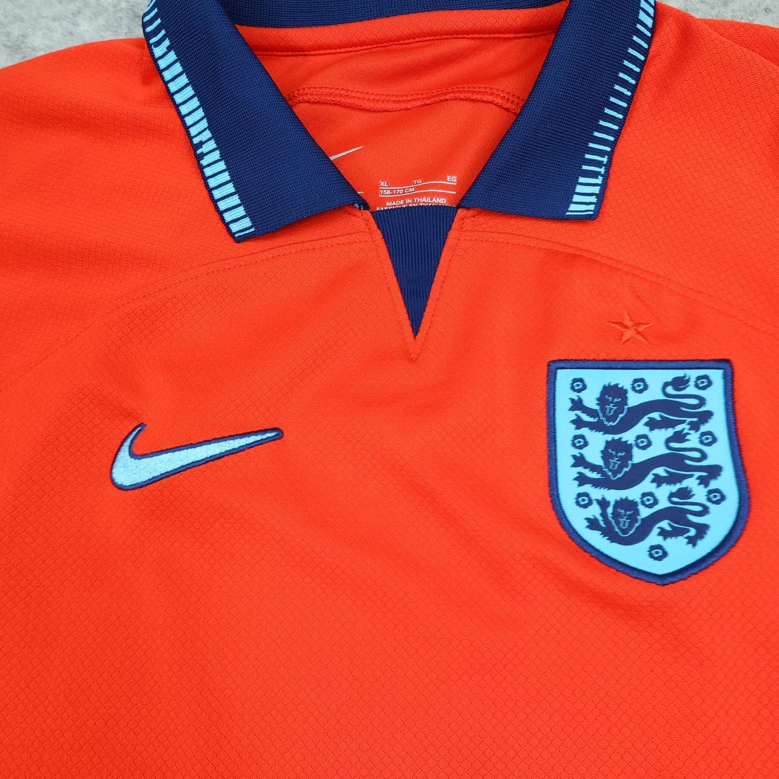 England Shirt Kids XL Away 13-14 Year Red 2022 2023 Football Nike Soccer Jersey photo 3