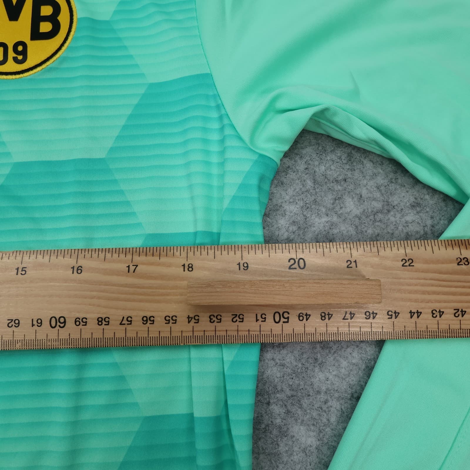 Borussia Dortmund Goalkeeper Shirt Large Green Puma Jersey 2020 2021 Jersey photo 11