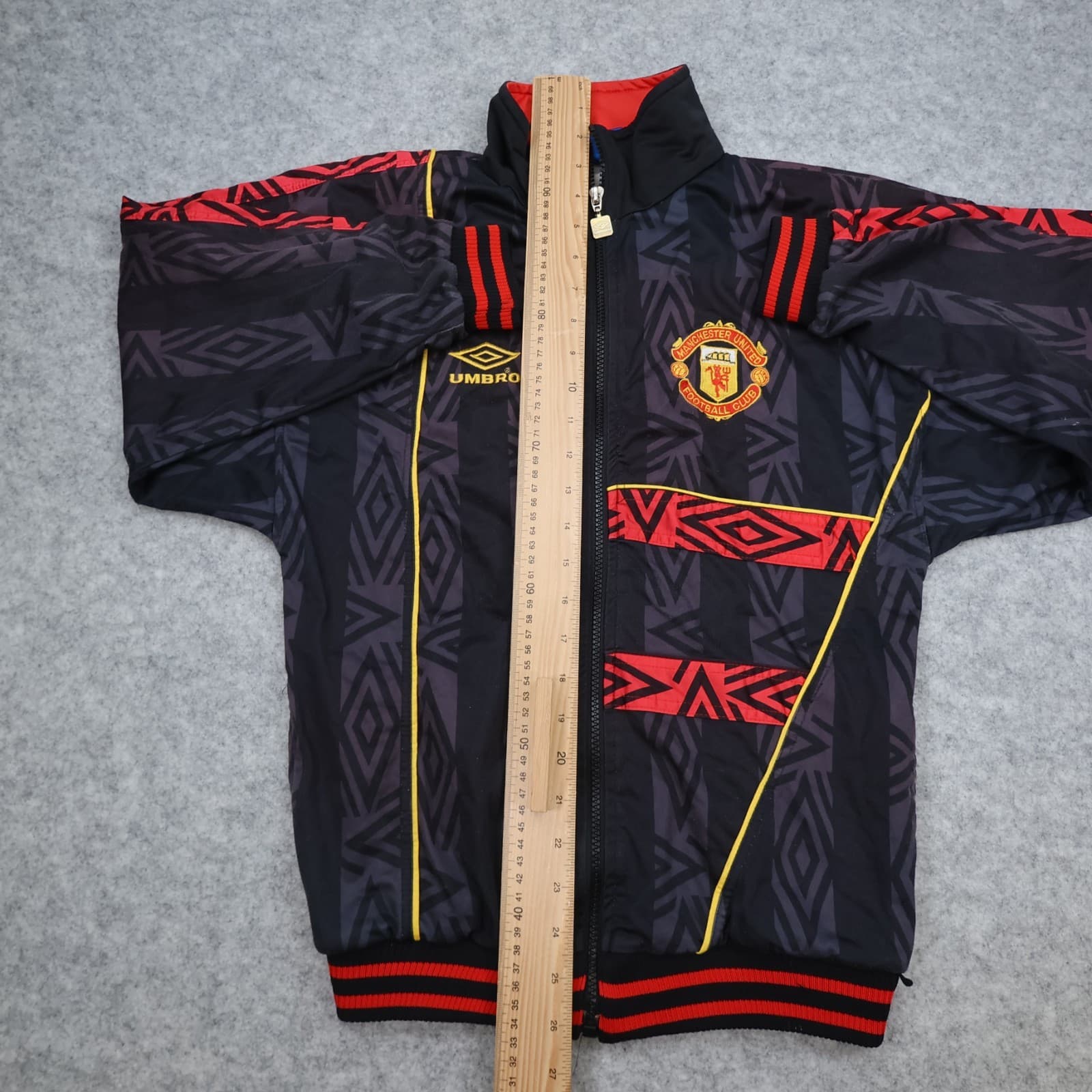 Manchester United Tracksuit 32" Kids Black Training Jacket Top Umbro 1992 1993 photo 13