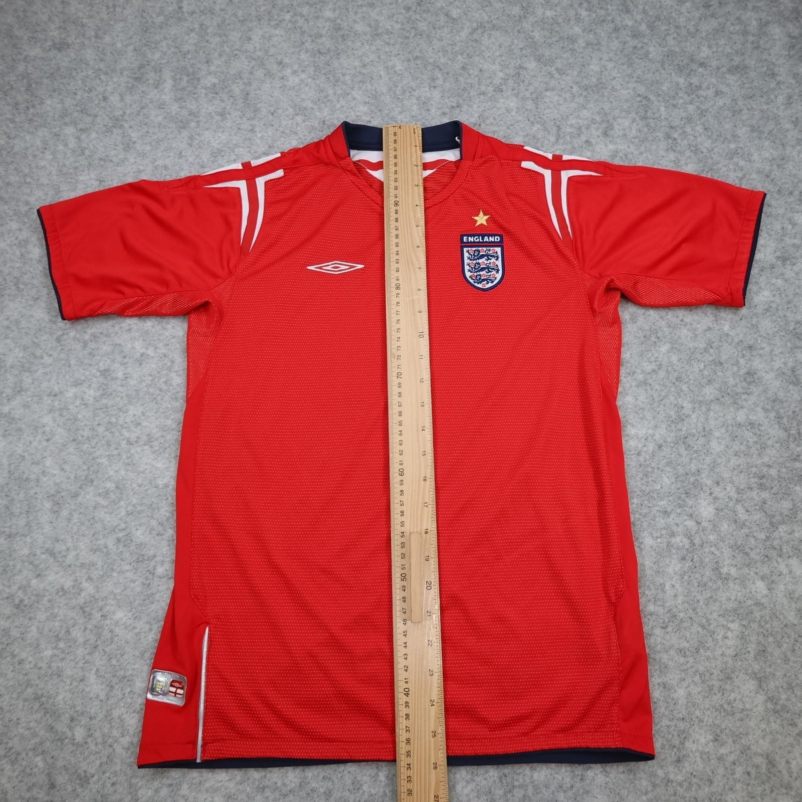 Vintage England Away Shirt Boys 13-14 Years Red 2004 2006 Football Umbro Jersey photo 12