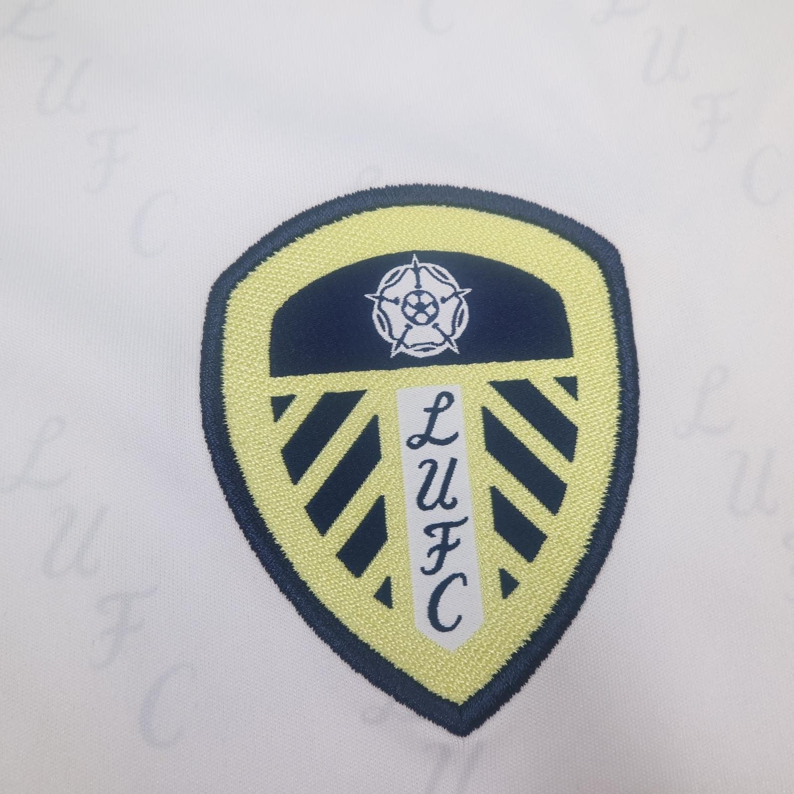 Leeds United Shirt Mens Large White Home 2022 2023 EPL Football Adidas SBOTOP photo 4
