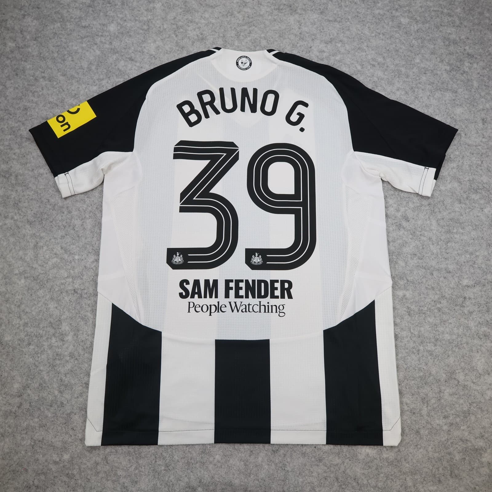Newcastle United Shirt Medium White Home Kit 2024 2025 Adidas Jersey Guimarães