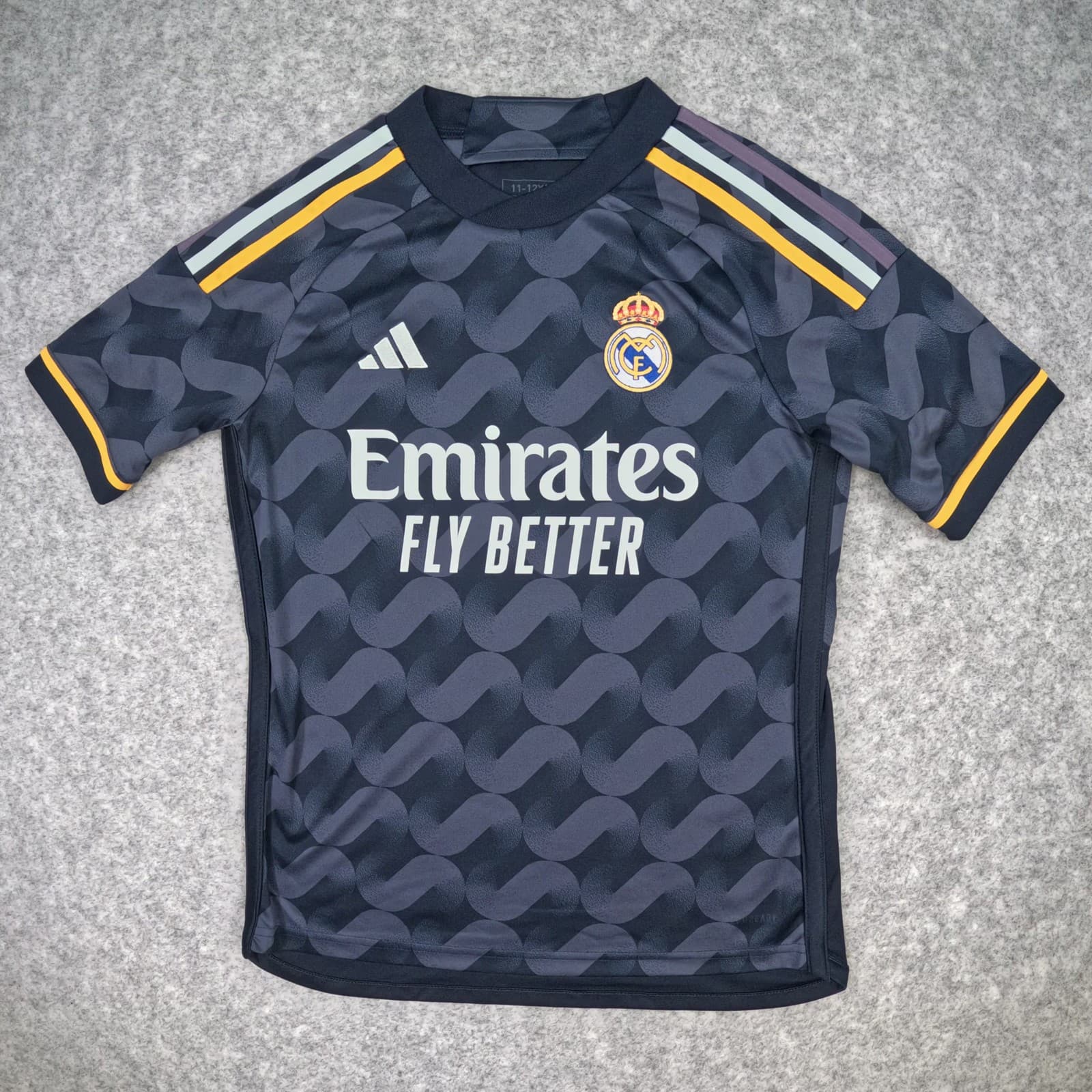 Real Madrid Football Shirt  2023 2024 Away 11 12Y Black Adidas Soccer Jersey