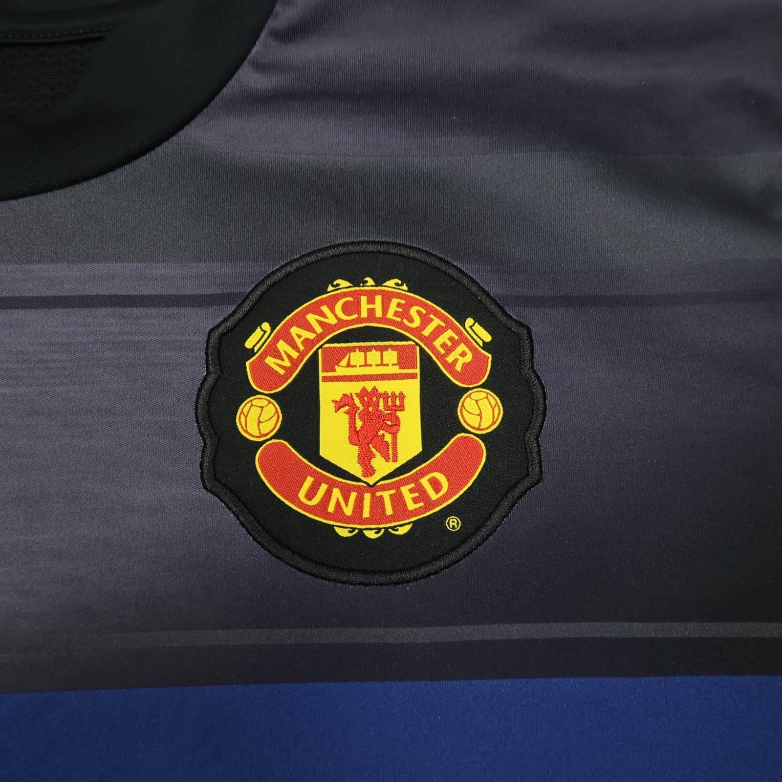 Manchester United Shirt Medium Black Blue Training  Kit 2009 2010 Nike Jersey photo 5