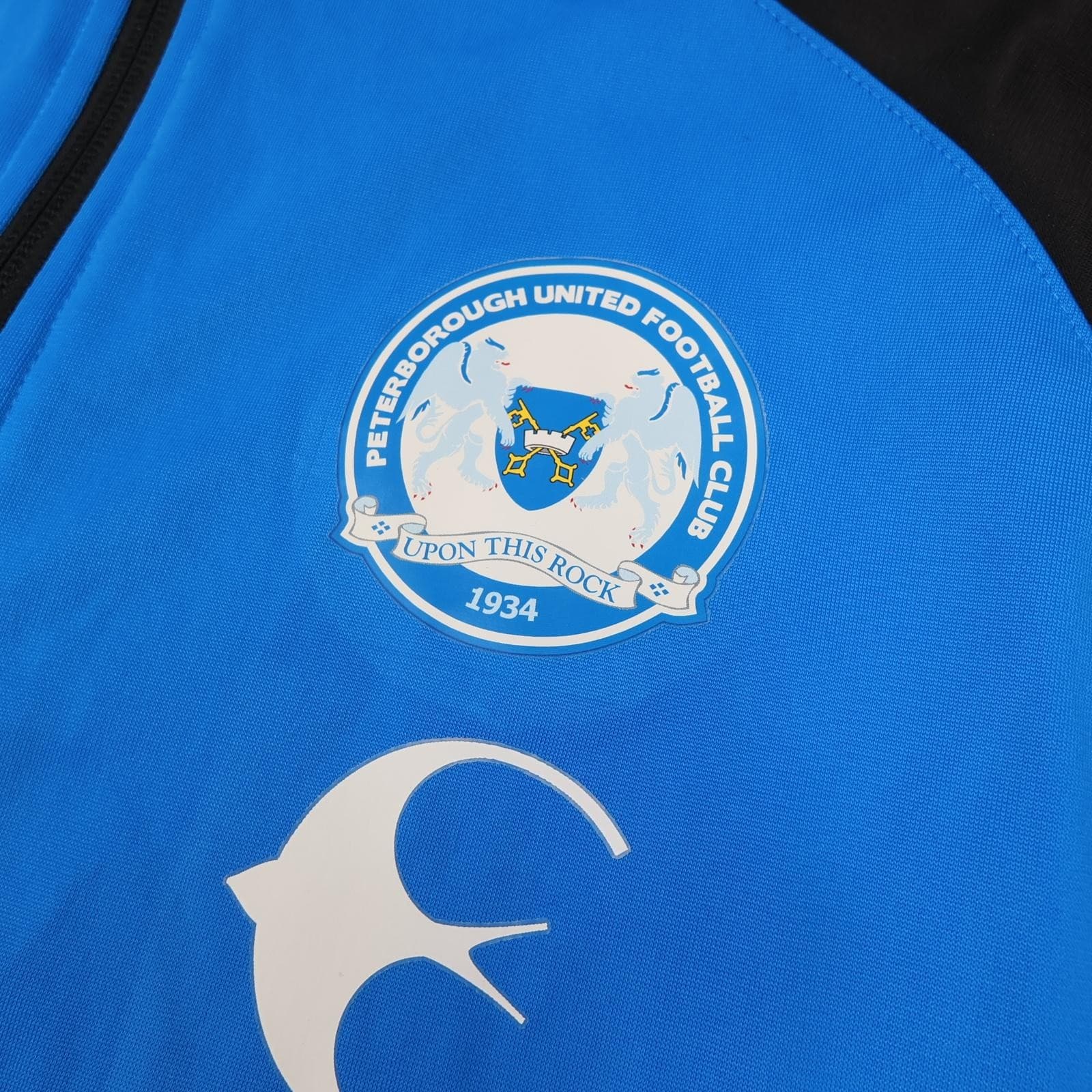 Peterborough United Jacket Mens Large Blue EFL Football Puma 2021 2022 Training photo 4