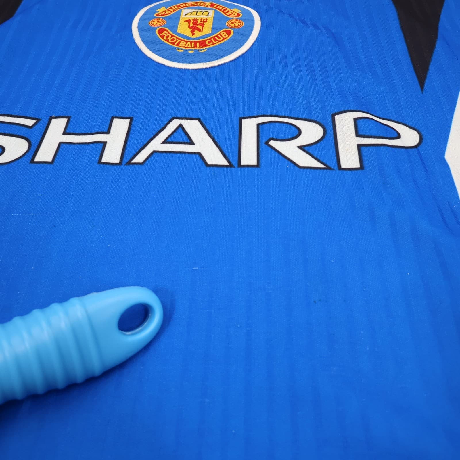 Manchester United Football Shirt 2XL Blue Third 1996 1998 Umbro Beckham 10 photo 7