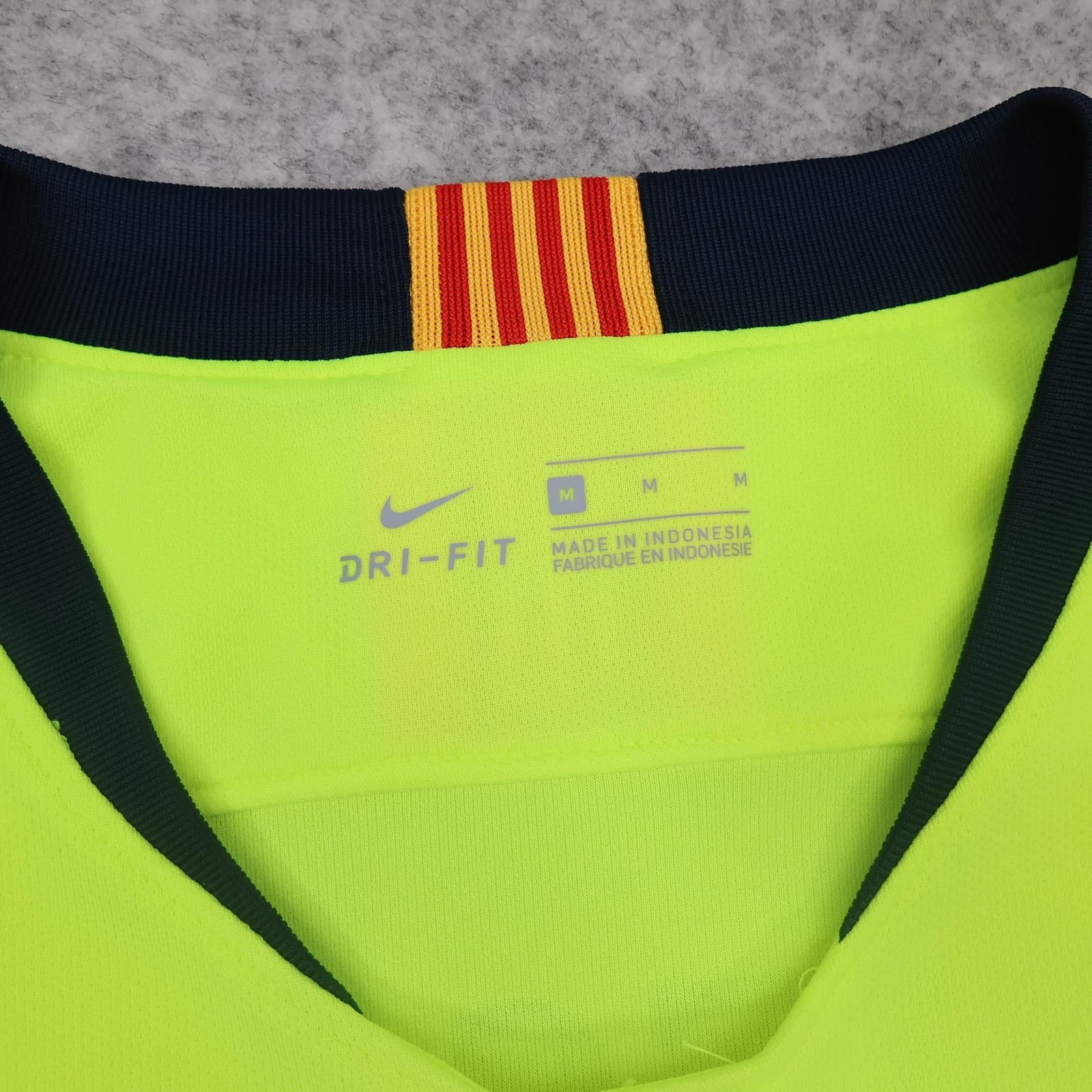 Barcelona Away Shirt Mens Medium Yellow 2018 2019 Football Nike Messi 10 Jersey photo 8